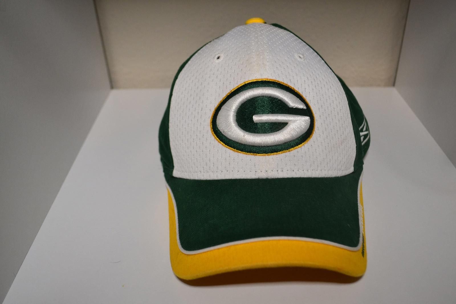 Reebok Vintage Green Bay Packers NFL Adjustable Hat Size ONE SIZE - 1 Thumbnail