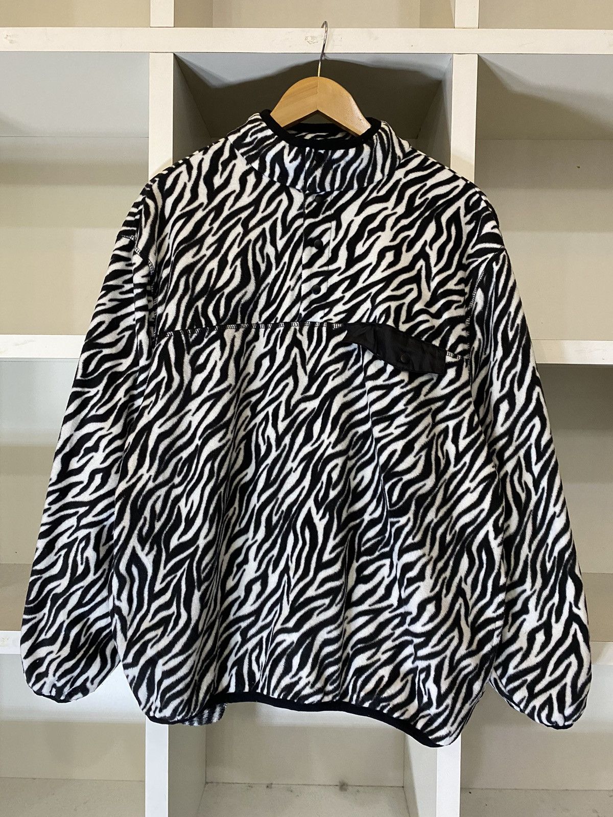 Japanese Brand Wego printed Fleece Wear Size US M / EU 48-50 / 2 - 3 Thumbnail