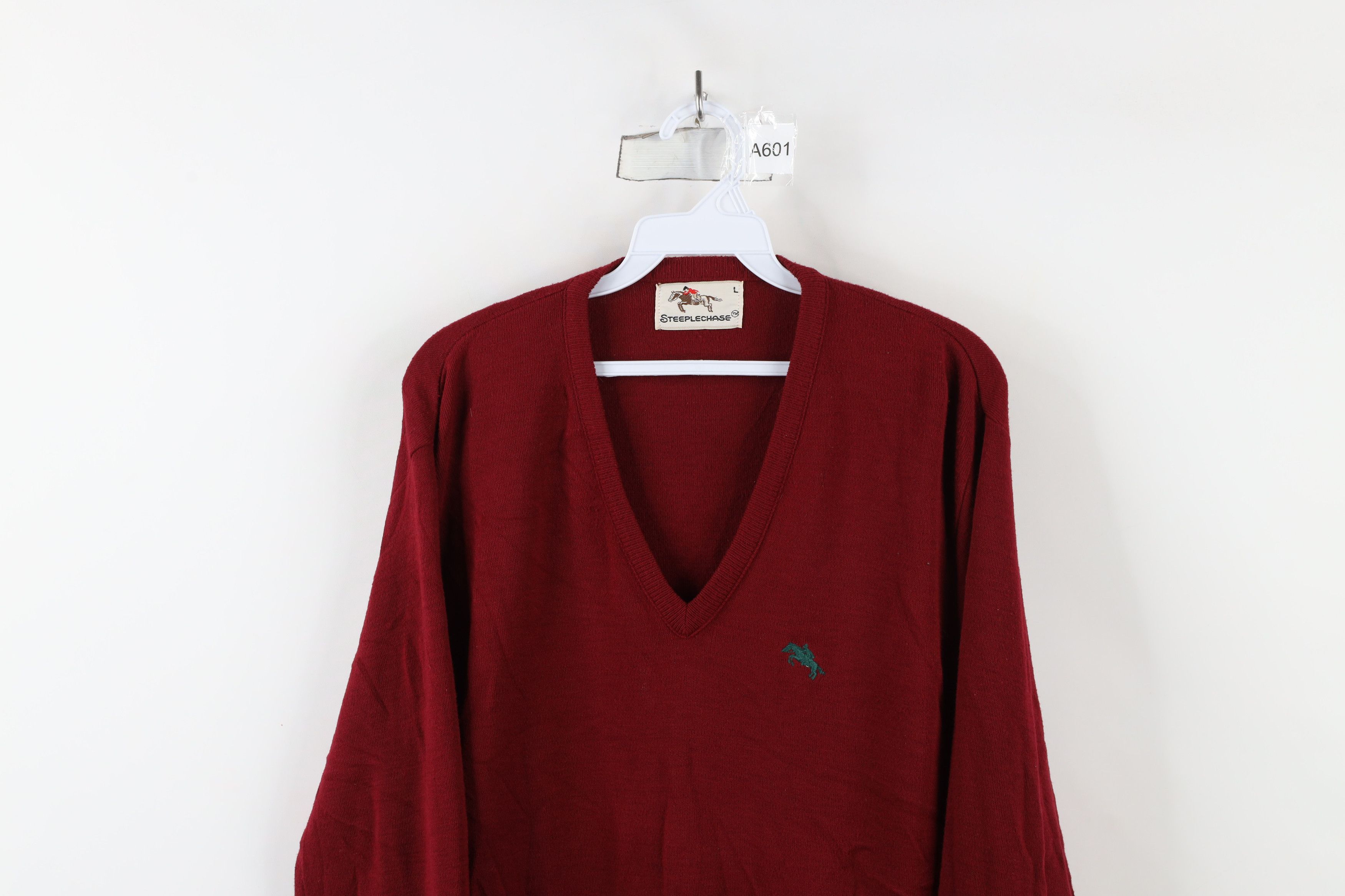 Vintage Vintage 70s Streetwear Horse Equestrian V-Neck Sweater USA Size US L / EU 52-54 / 3 - 2 Thumbnail