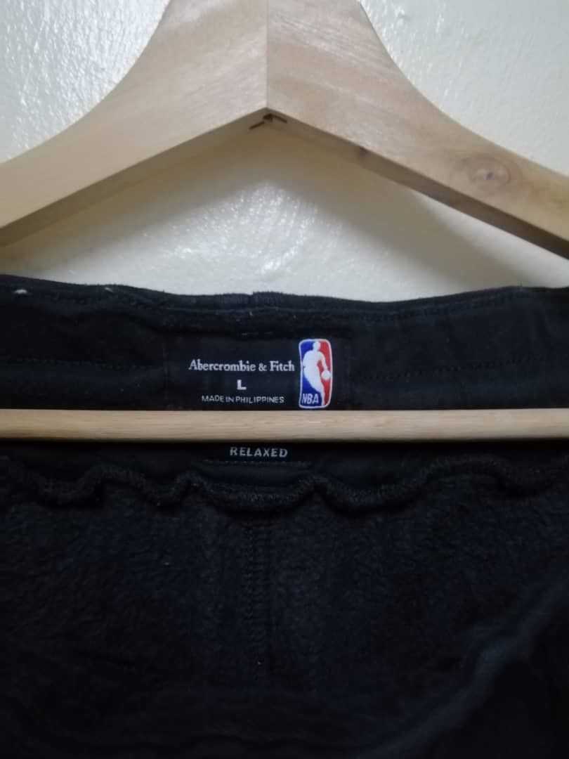 Abercrombie & Fitch × NBA Abercrombie & Fitch NBA Chicago Bulls Short Pants Size US 33 - 4 Thumbnail