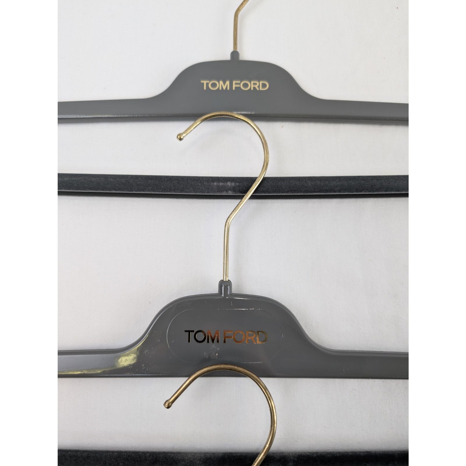 Tom Ford o1rshd1 Size: OS / 3 Pack Clip Hangers in Black Size ONE SIZE - 4 Thumbnail