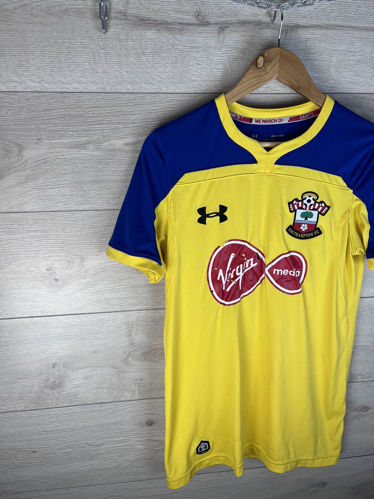 Under Armour Men’s soccer jersey Under Armour size S Southampton Fc Size US S / EU 44-46 / 1 - 2 Thumbnail