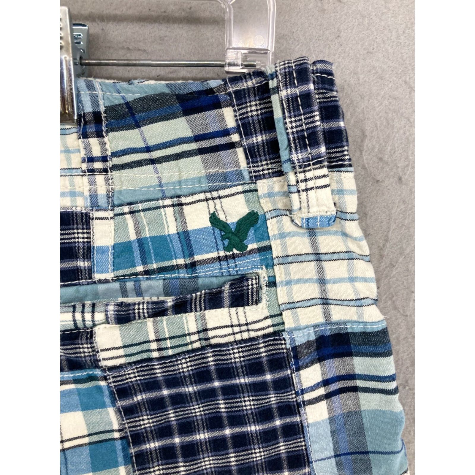 American Eagle Outfitters American Eagle Outfitters Bermuda Shorts Mens 30 Blue Plaid Preppy 90s Style, Casual Mens Size US 30 / EU 46 - 7 Thumbnail