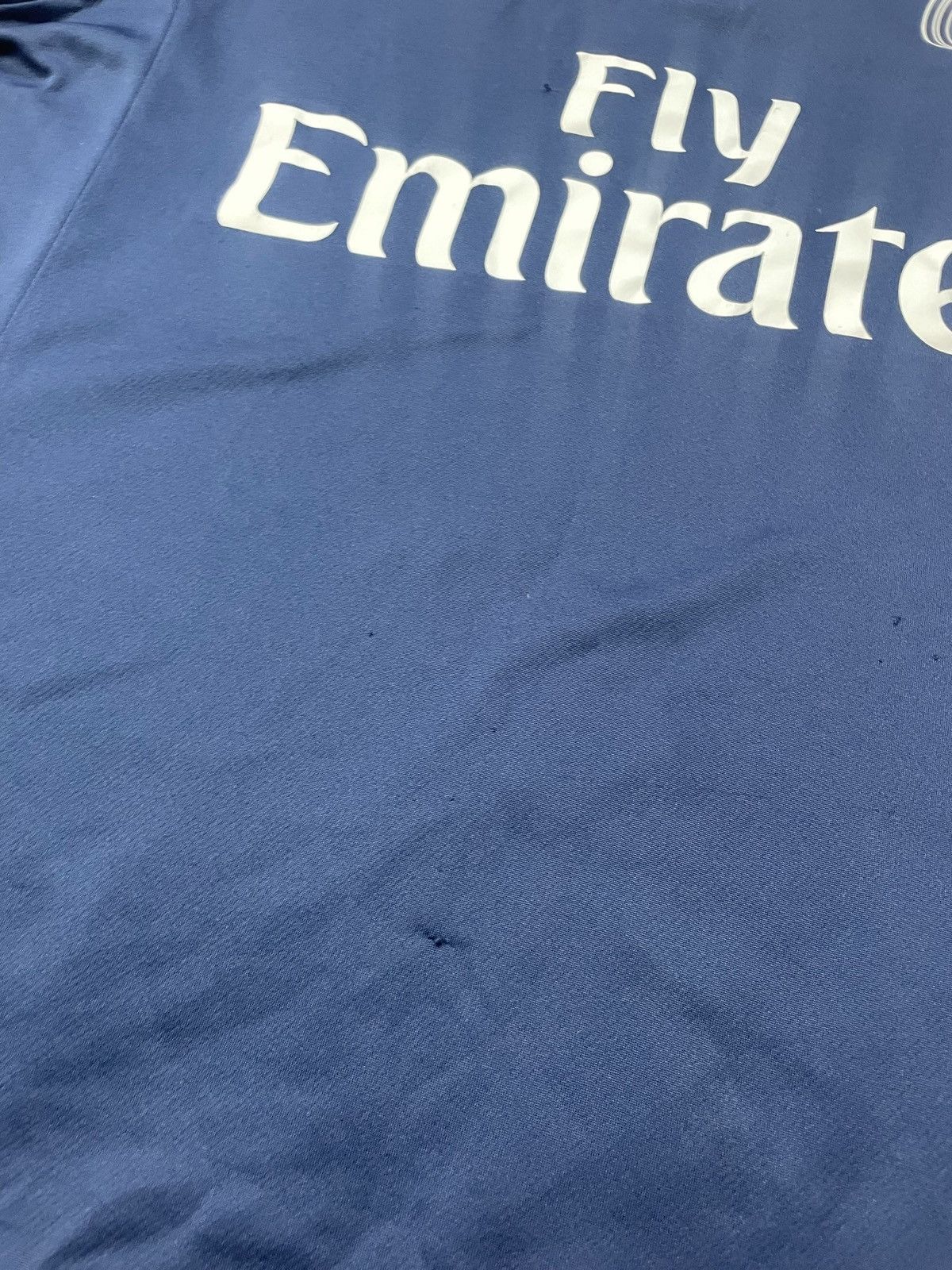Adidas REAL MADRID 2016 2017 THIRD FOOTBALL SHIRT SOCCER JERSEY Size US M / EU 48-50 / 2 - 5 Thumbnail