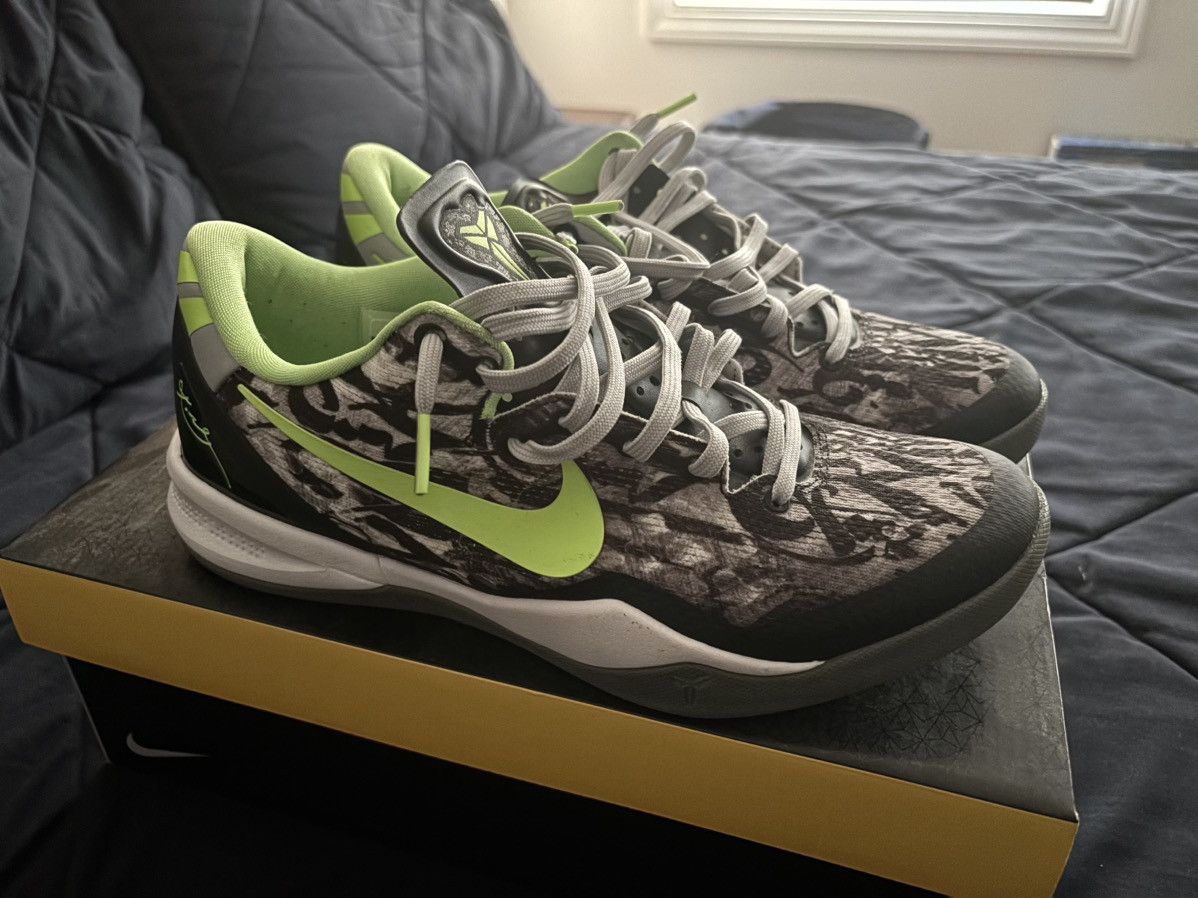 Nike Kobe 8 - Graffiti Size US 9.5 / EU 42-43 - 1 Thumbnail