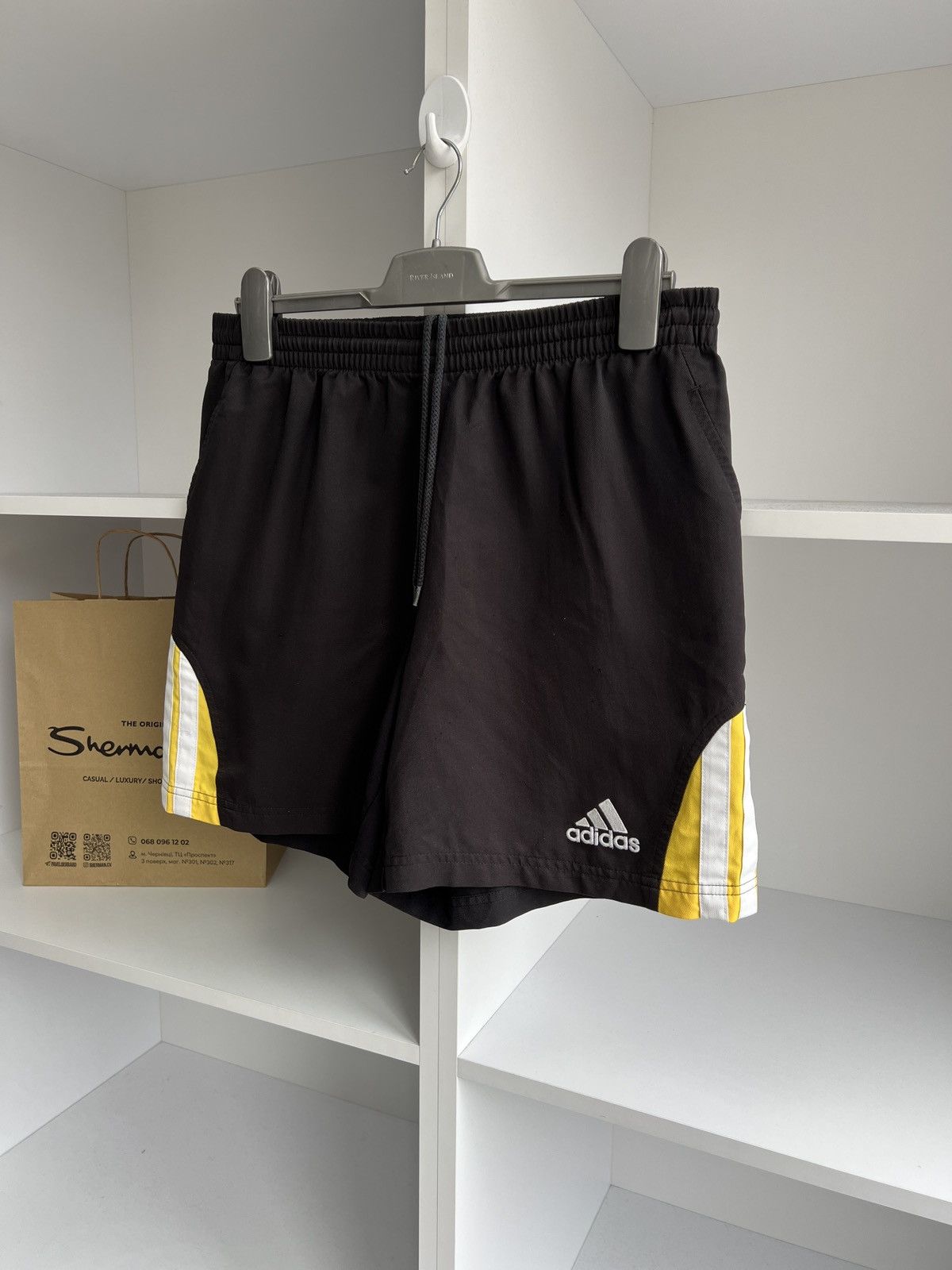 Adidas × Vintage Vintage Adidas Shorts 90s style Size US 32 / EU 48 - 5 Thumbnail