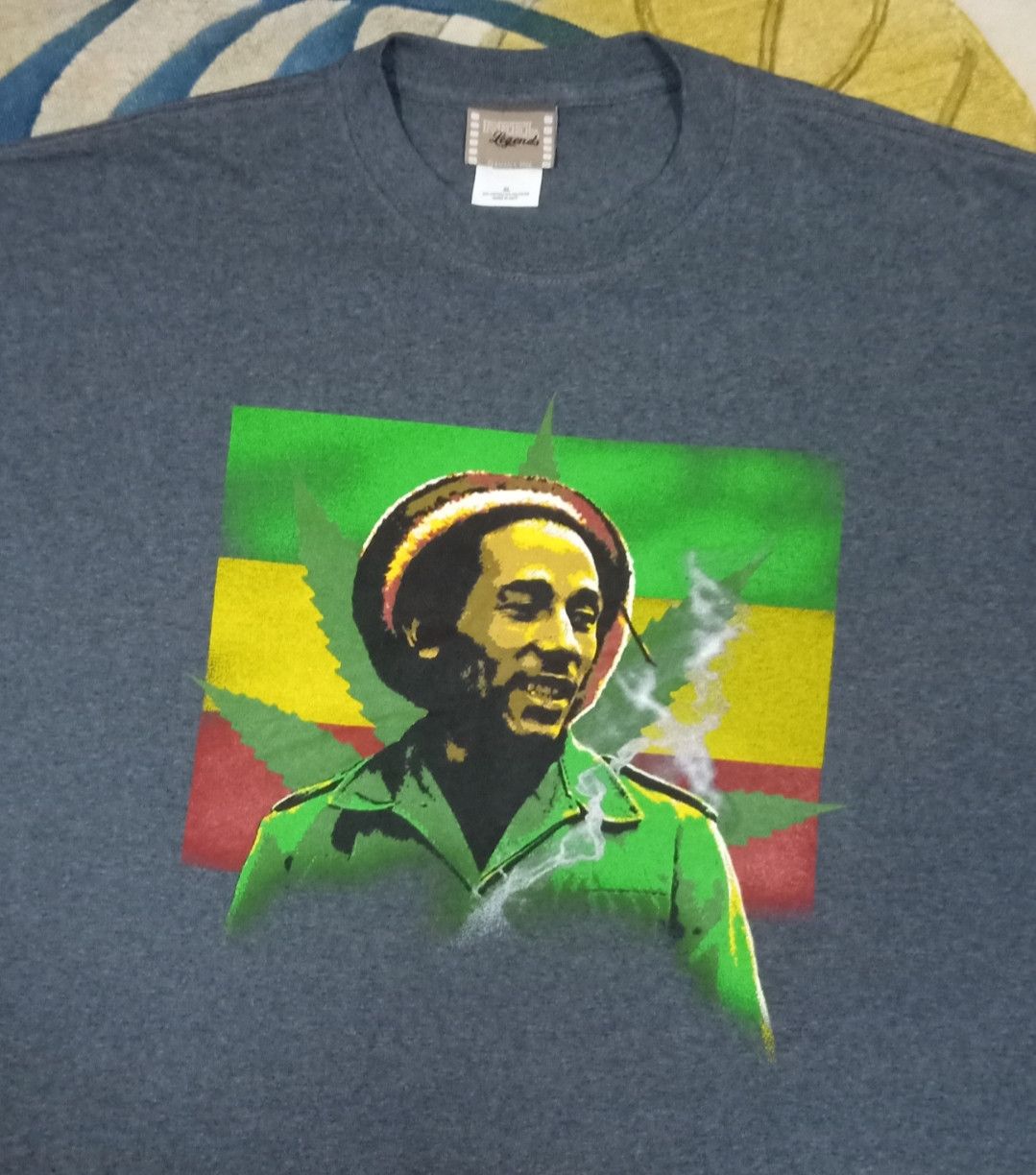 Bob Marley × Legendary Goods × Reel Legends Vintage Bob Marley Rasta Flag T-shirt Size US XL / EU 56 / 4 - 4 Thumbnail