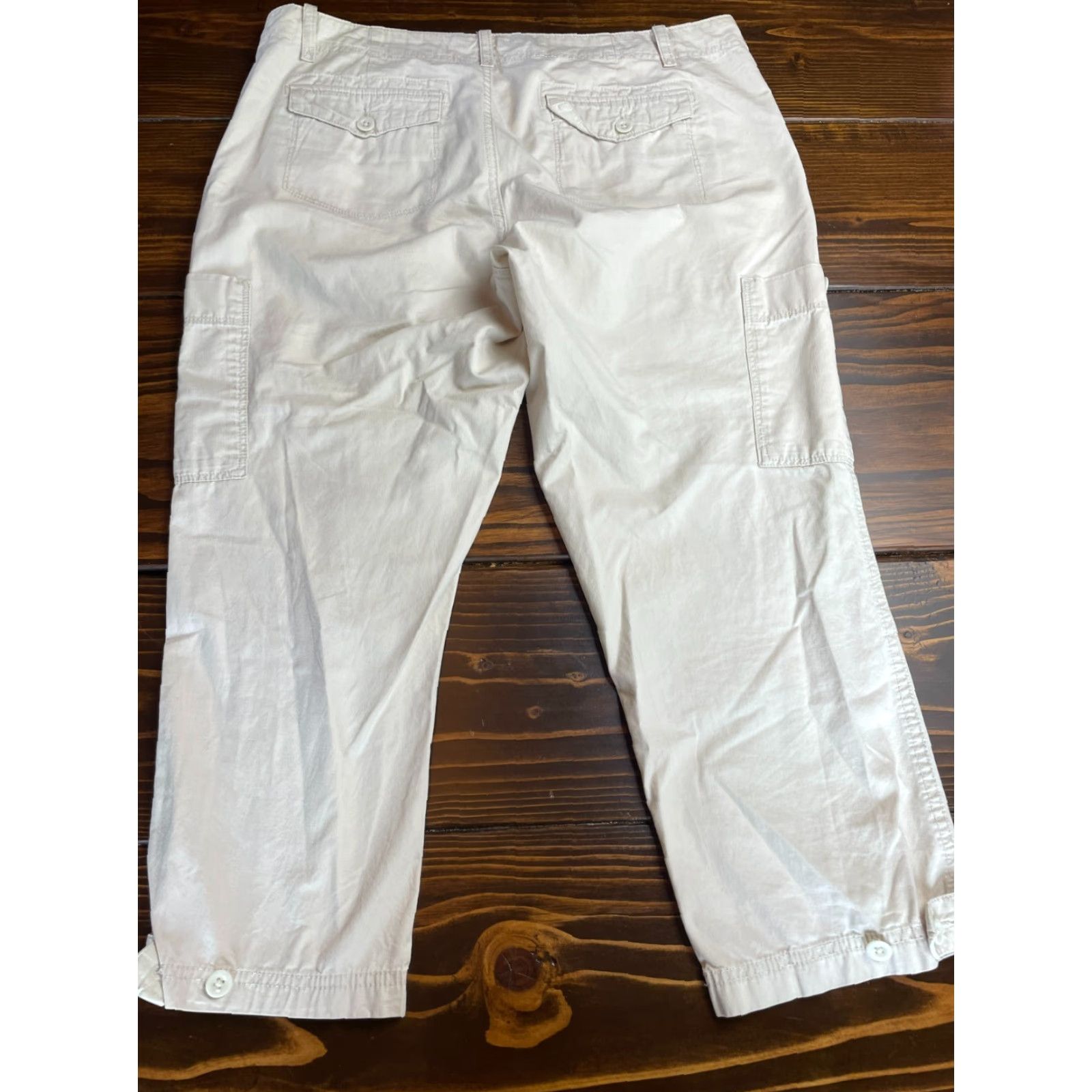Eddie Bauer Eddie Bauer Pants Women Capri Cargo Tan Brown Cotton Flat Front Straight Leg Inseam 23 in Size 6 Regular Mens Girls Womens Size 24" / US 00 / IT 34 - 2 Thumbnail