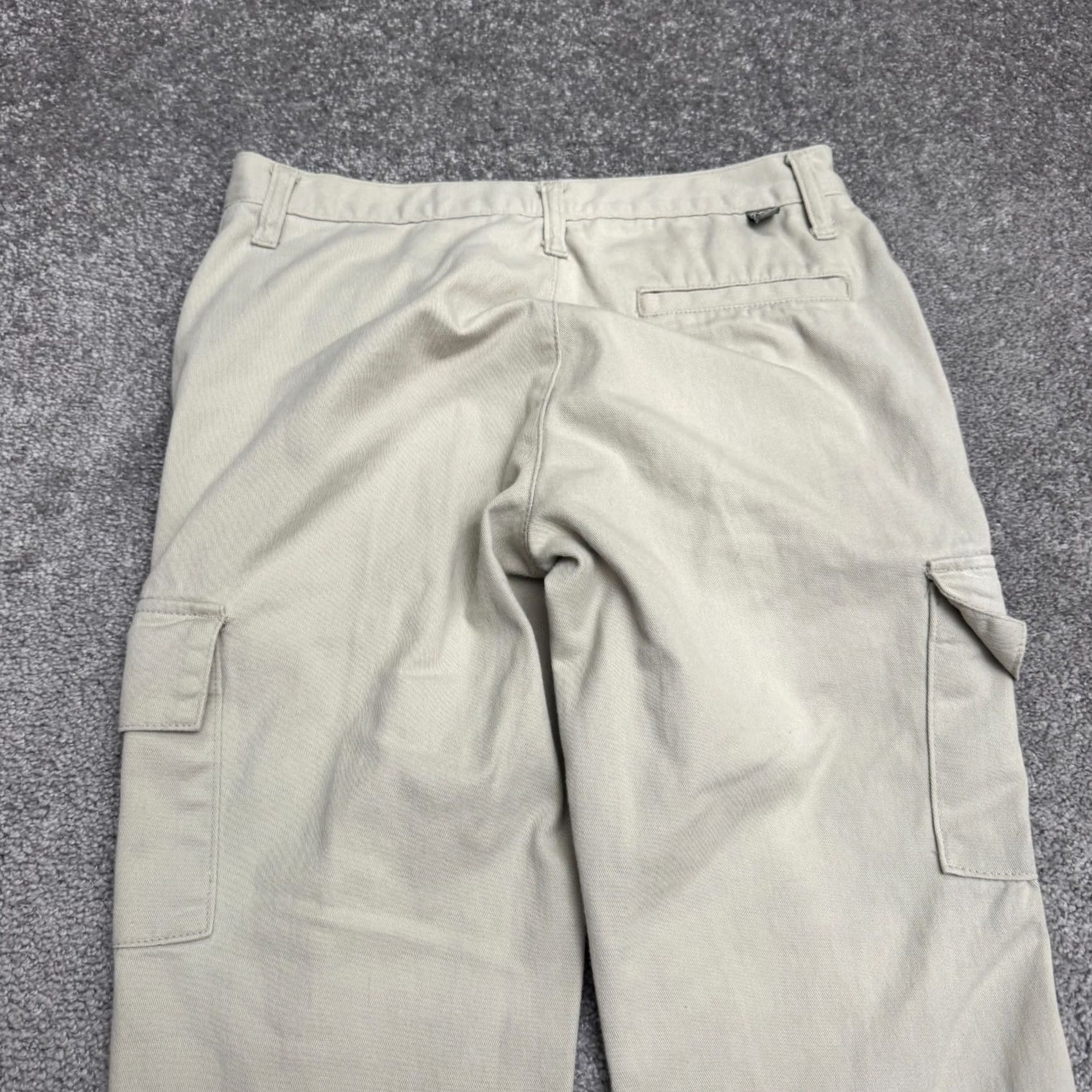 Levi's VINTAGE Levi's Cargo Pants Womens 9 Beige Flared 90s Retro Mid Rise Jeans Style Cotton Pant Size 30" / US 8 / IT 44 - 5 Thumbnail