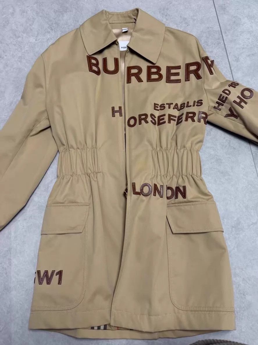 Burberry Burberry Waist-Tied Khaki Coat UK4 Size XS / US 0-2 / IT 36-38 - 1 Thumbnail