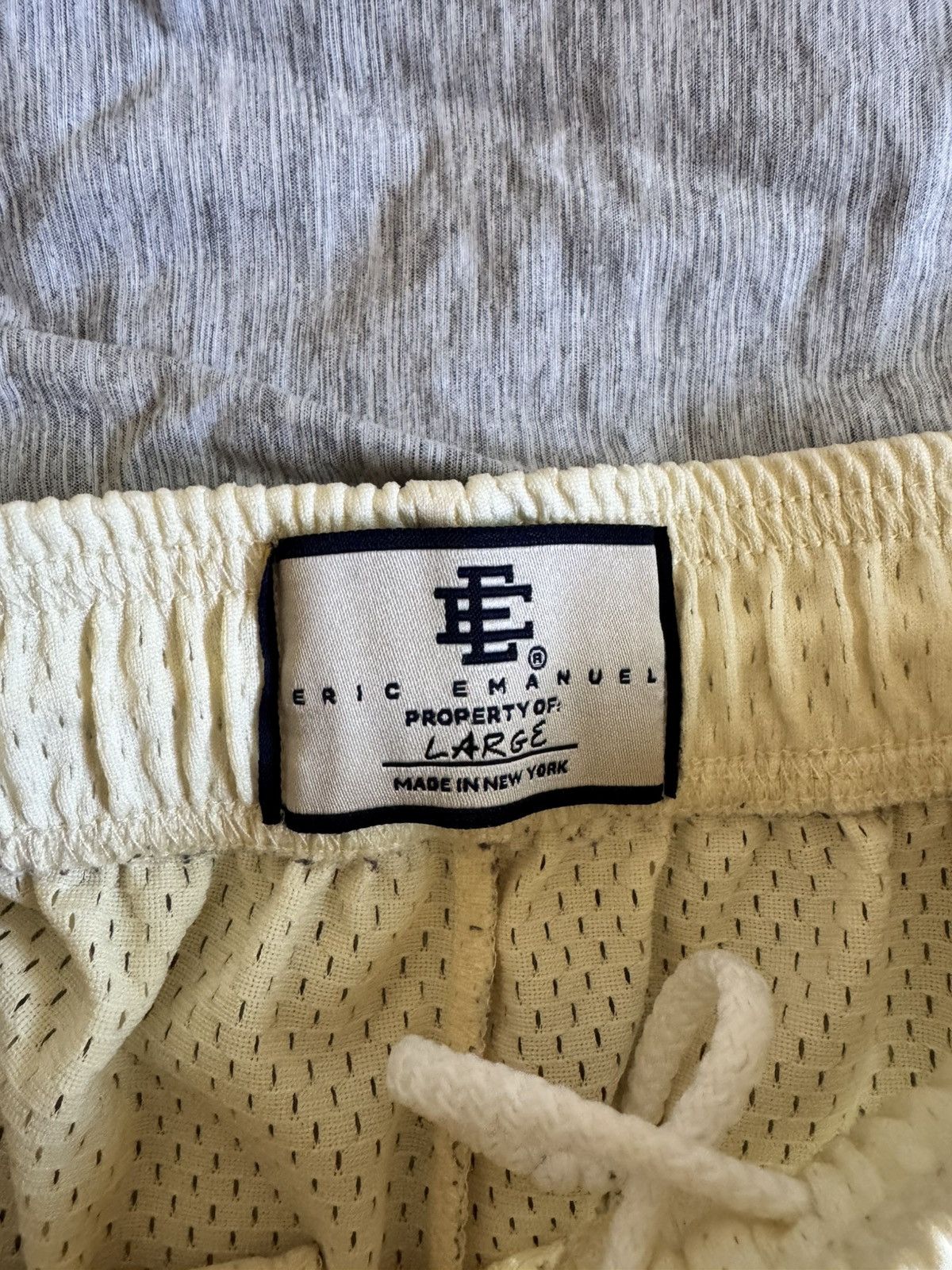 Eric Emanuel Eric Emanuel EE Basic Shorts antique white w stripe large Size US 32 / EU 48 - 2 Thumbnail