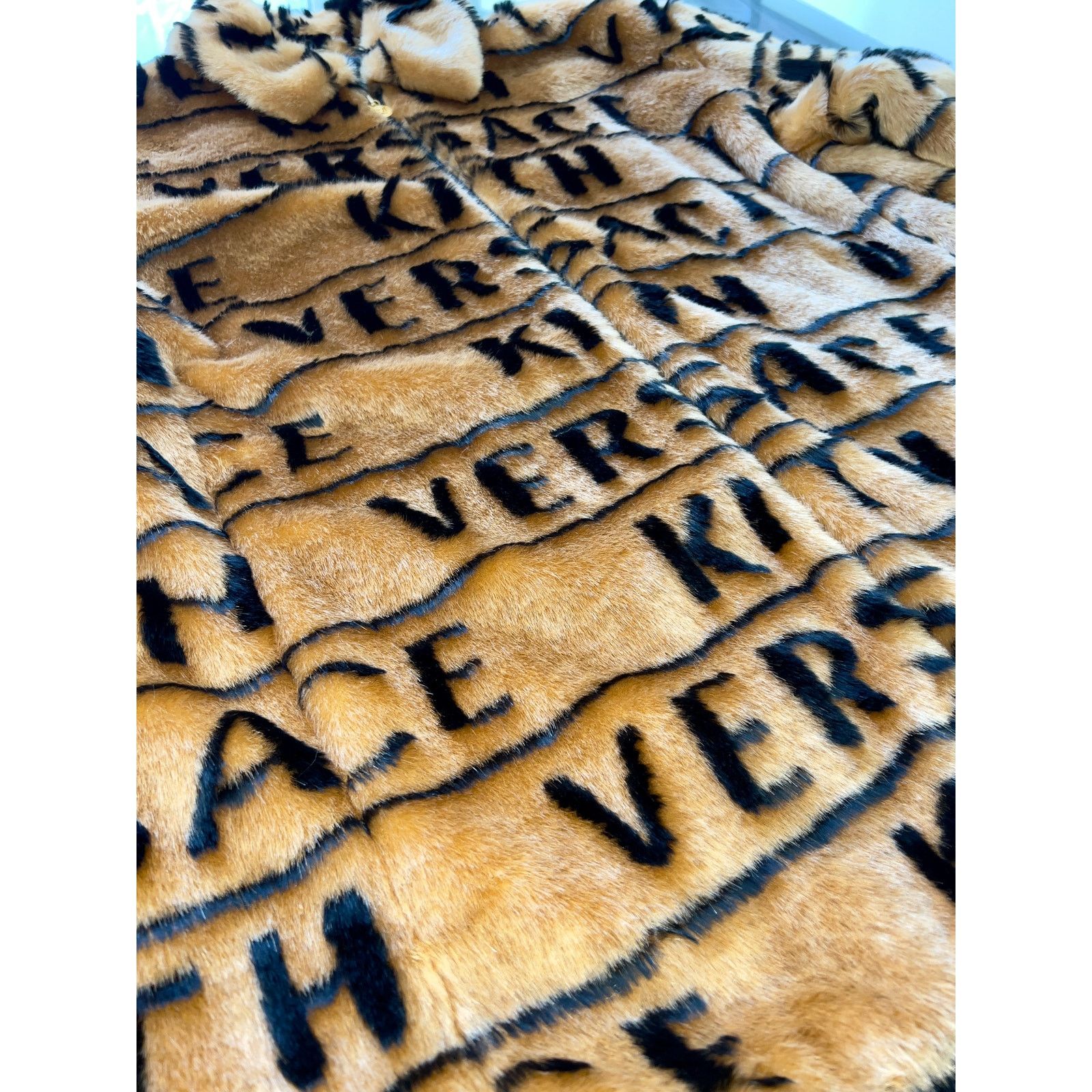Kith × Versace Kith x Versace Fur Coaches Jacket IT50 (US L) Worn Once Rare Size US L / EU 52-54 / 3 - 9 Thumbnail