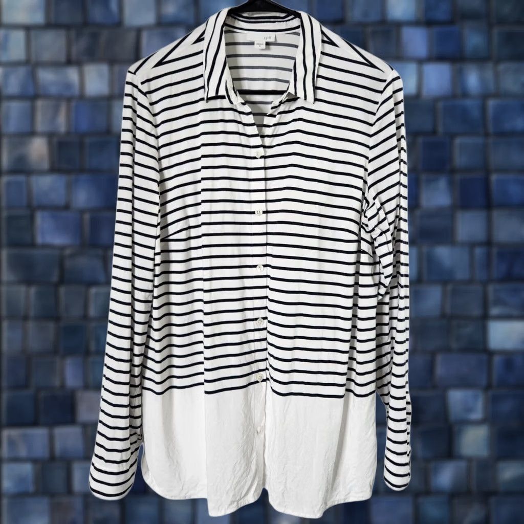 J. Jill J. Jill Shirt Tunic Button-Up Long Sleeve White Navy Striped Rayon M Womens Size M / US 6-8 / IT 42-44 - 1 Thumbnail