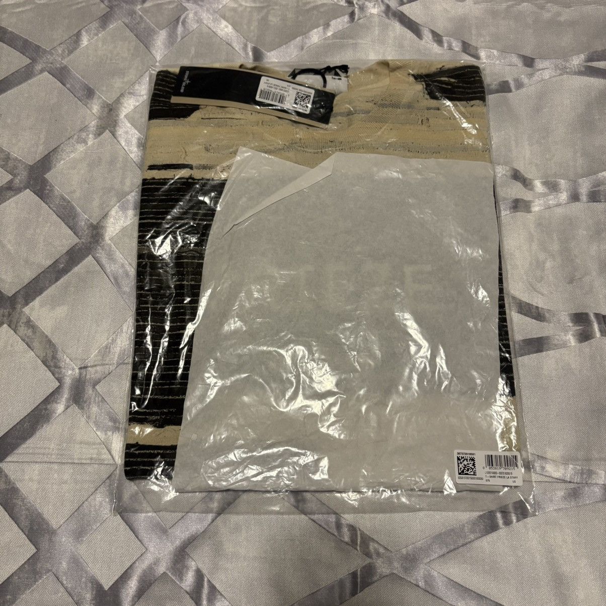 Stone Island × Supreme Stone island x Frieze exclusive tee (large) Size US L / EU 52-54 / 3 - 6 Thumbnail