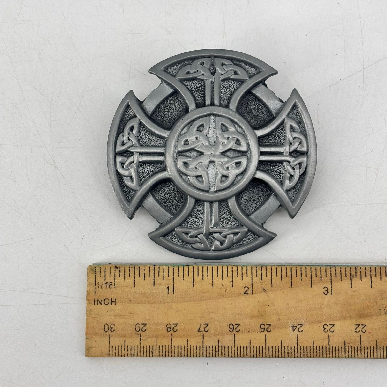 Vintage Celtic Knot Belt Buckle Pewter Gray Circle Cross Eternal Size ONE SIZE - 4 Thumbnail