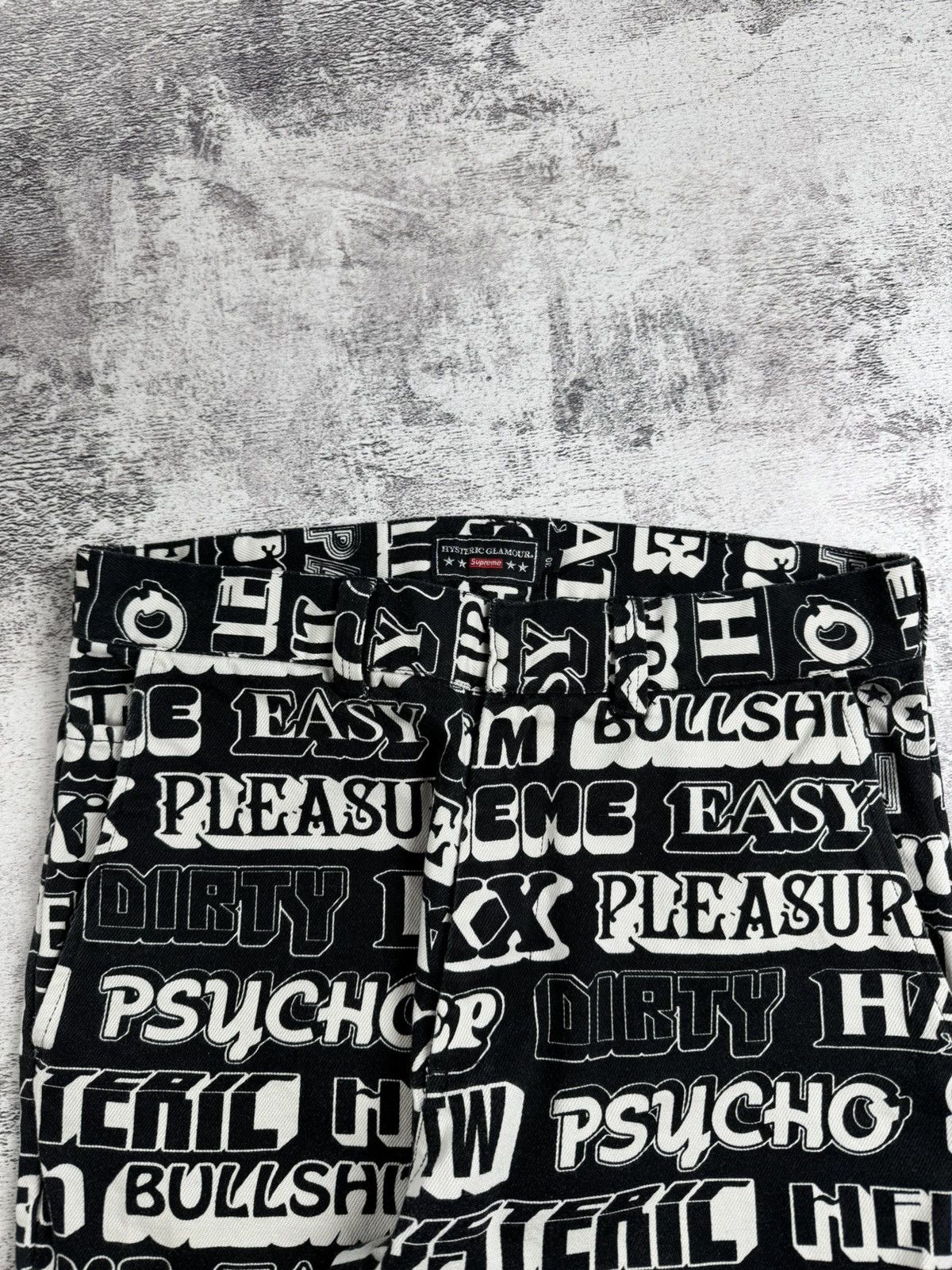 Hysteric Glamour × Supreme HYSTERIC GLAMOUR X SUPREME Text Work Black Monogram Straight Trousers Pants Size US 30 / EU 46 - 16 Thumbnail