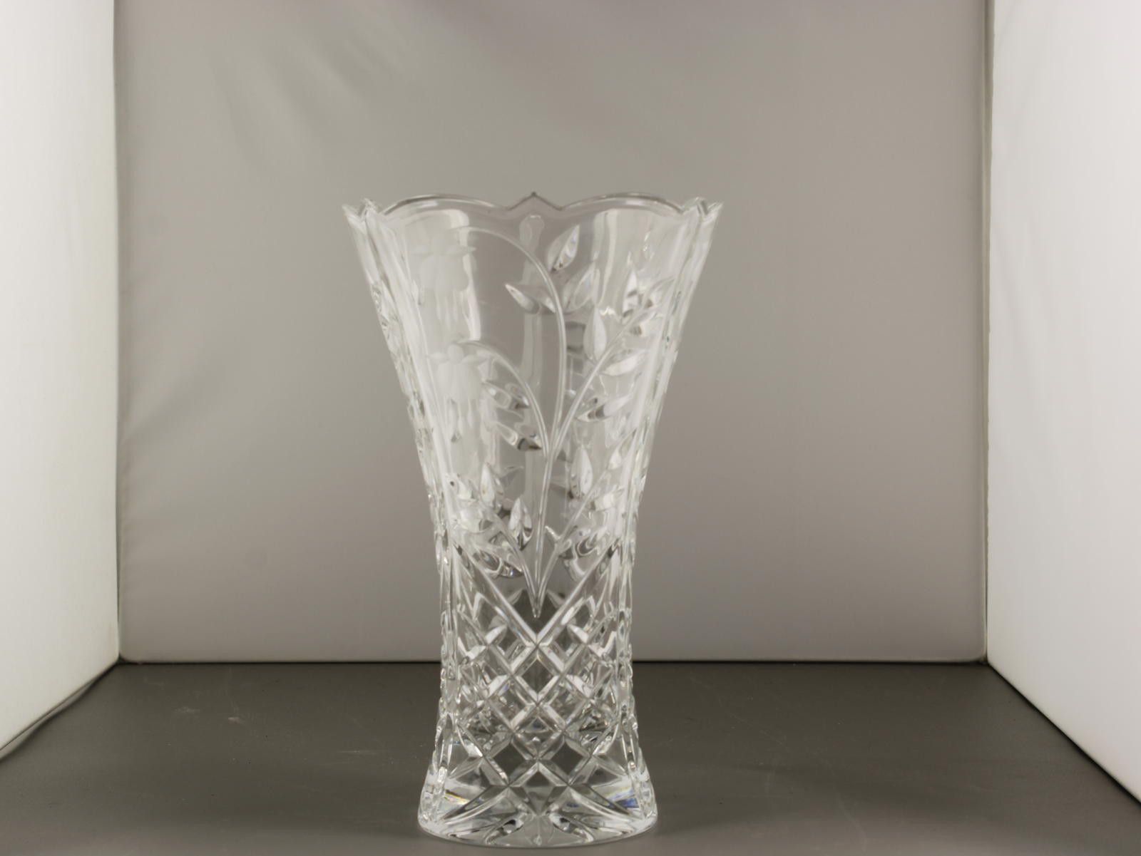 The Unbranded Brand Stunning Lead Crystal Cut Vase 12 1/4" Size ONE SIZE - 5 Thumbnail