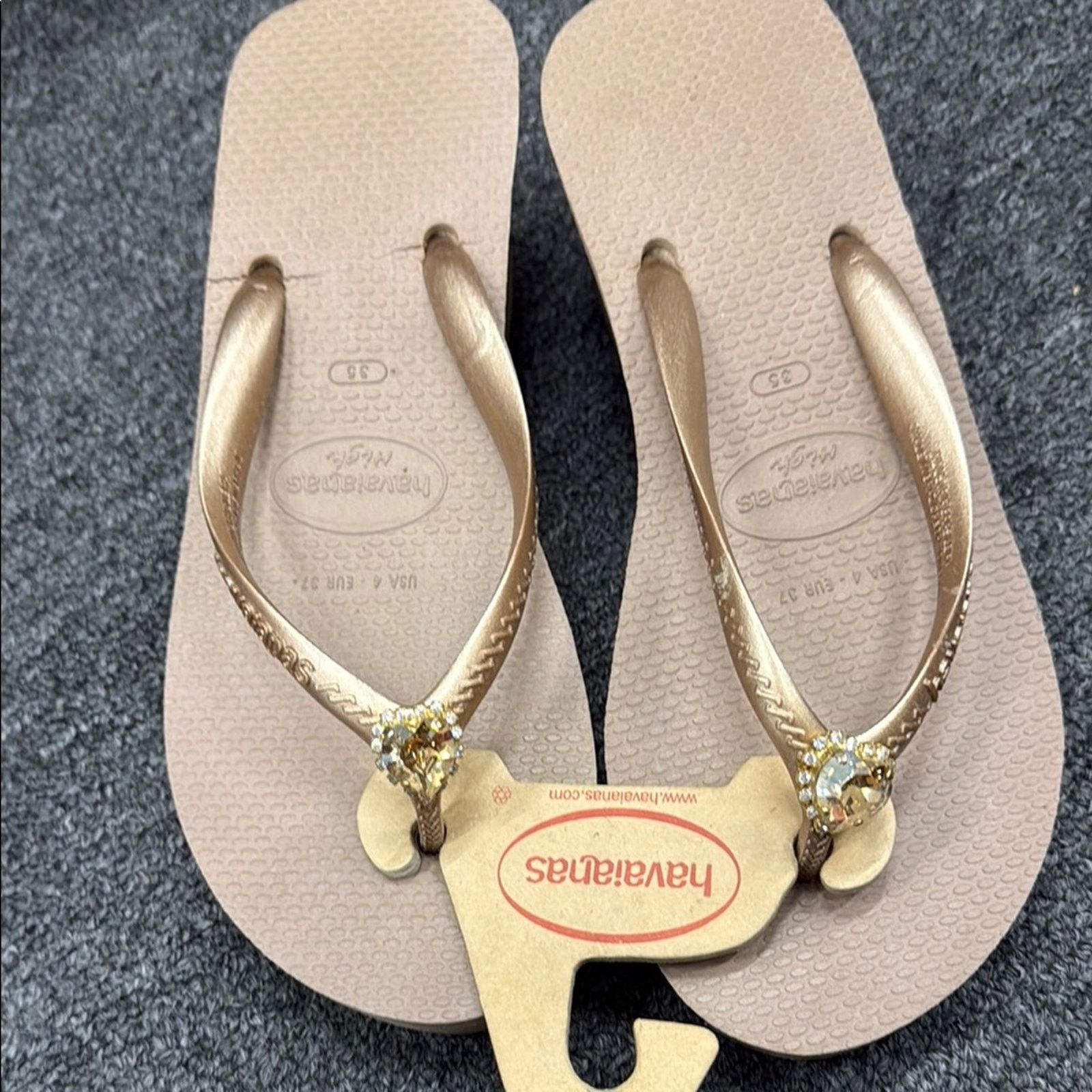 Other NWT Havaianas Women's Tan wedge Flip Flops Size 35 US 5.5 Size US 5.5 / IT 35.5 - 1 Thumbnail