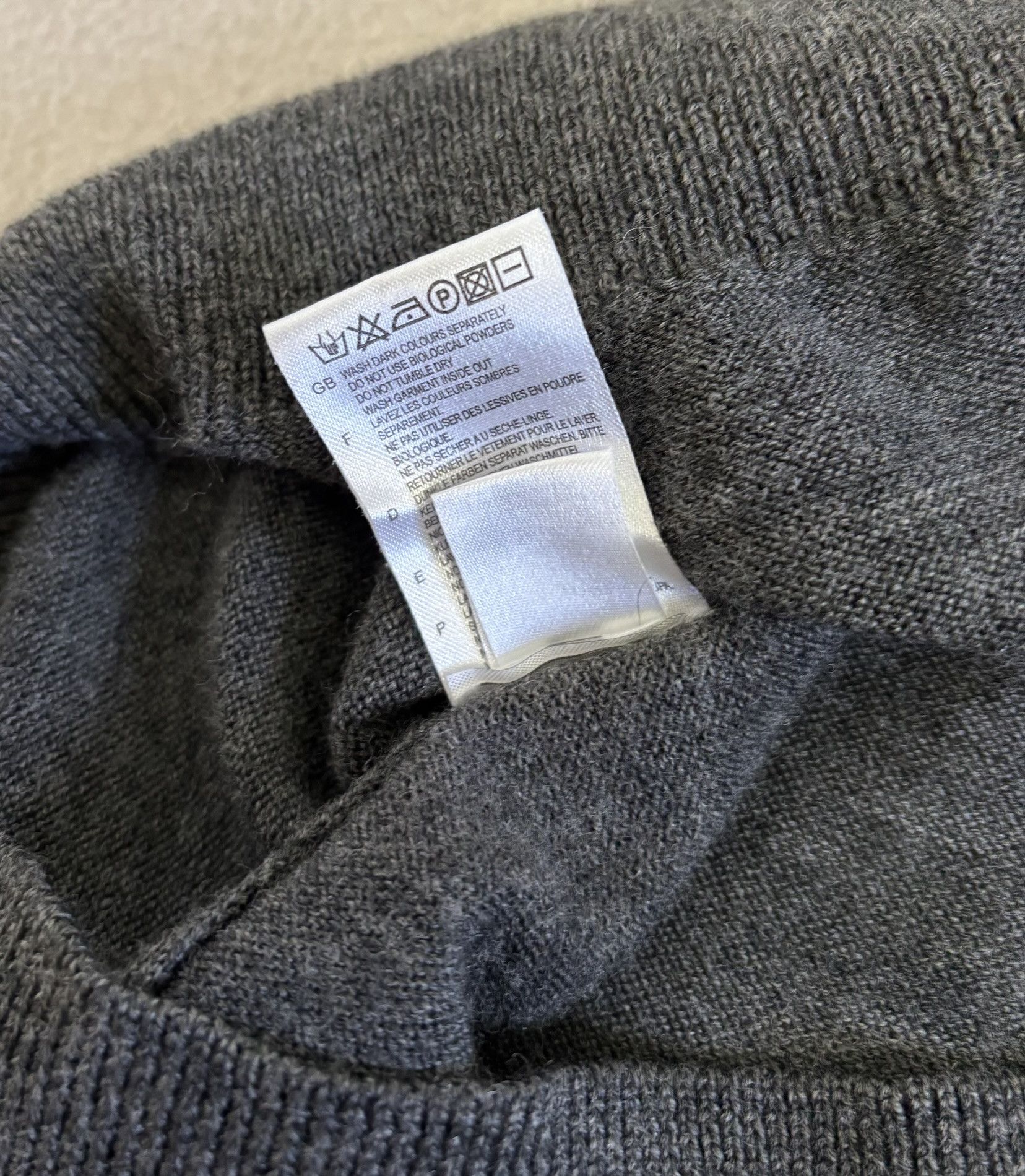 Fred Perry Fred Perry V-neck 100% Wool Sweater Medium Size US M / EU 48-50 / 2 - 13 Thumbnail