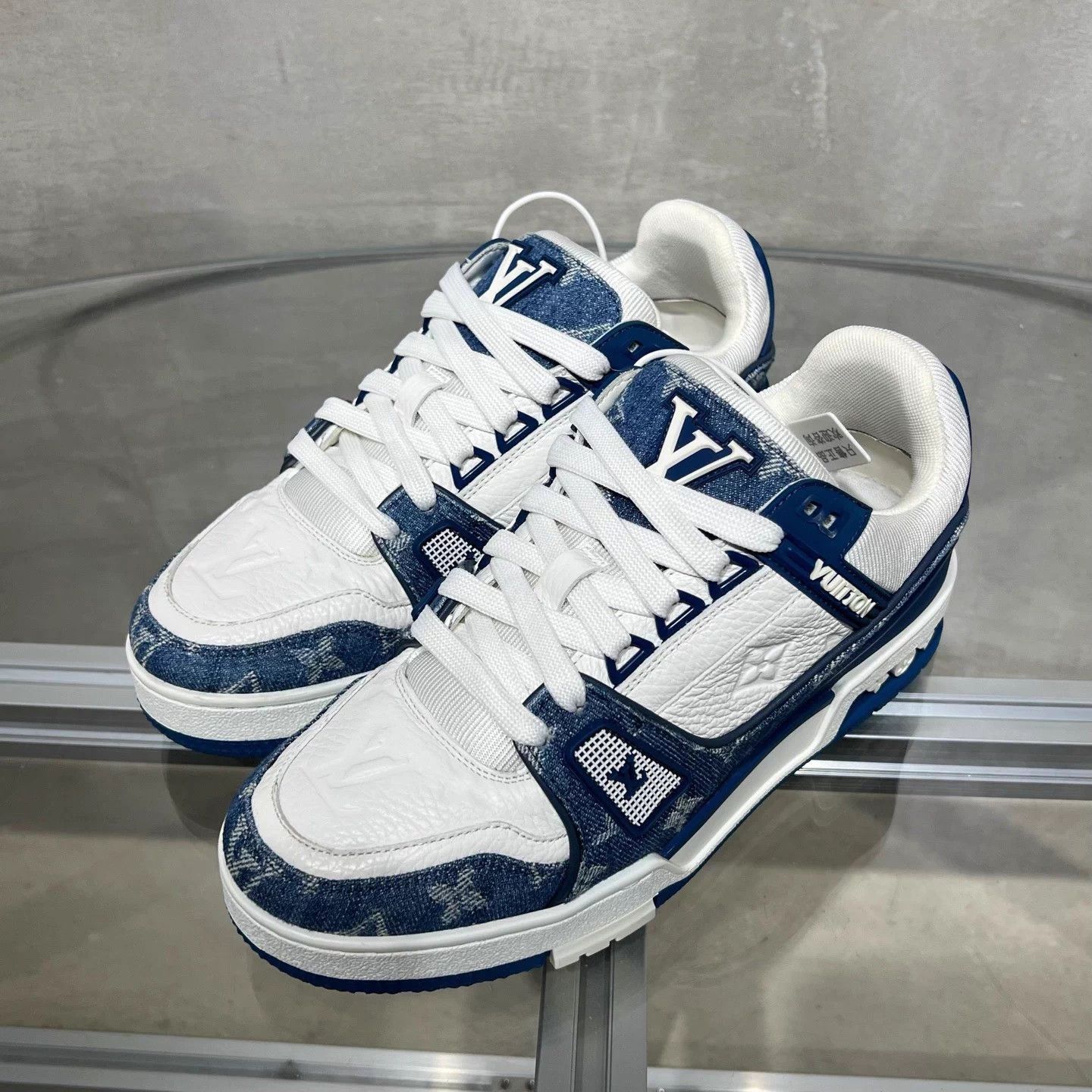 Louis Vuitton LV Trainer White Blue Denim UK3.5 37.5 Size US 6.5 / IT 36.5 - 2 Thumbnail