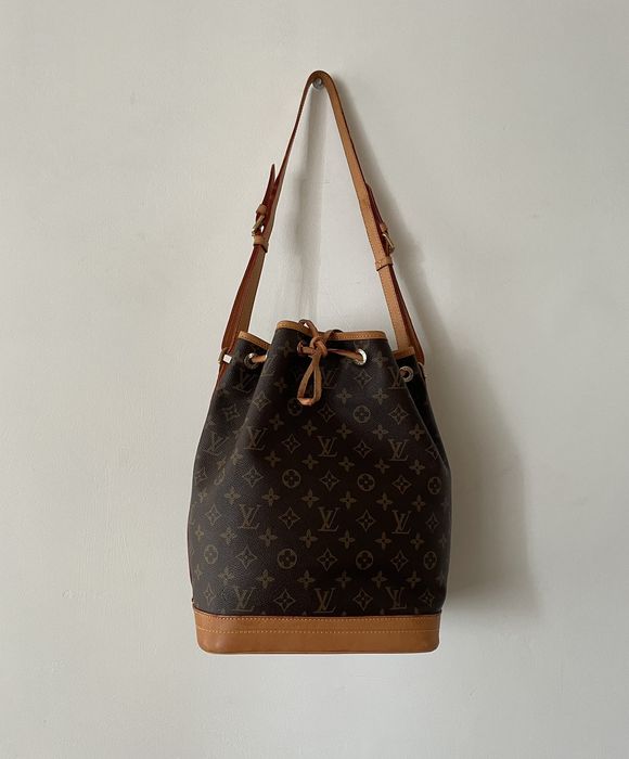 Louis Vuitton Noe M42224 Monogram Bucket Handbag Purse Vintage LV