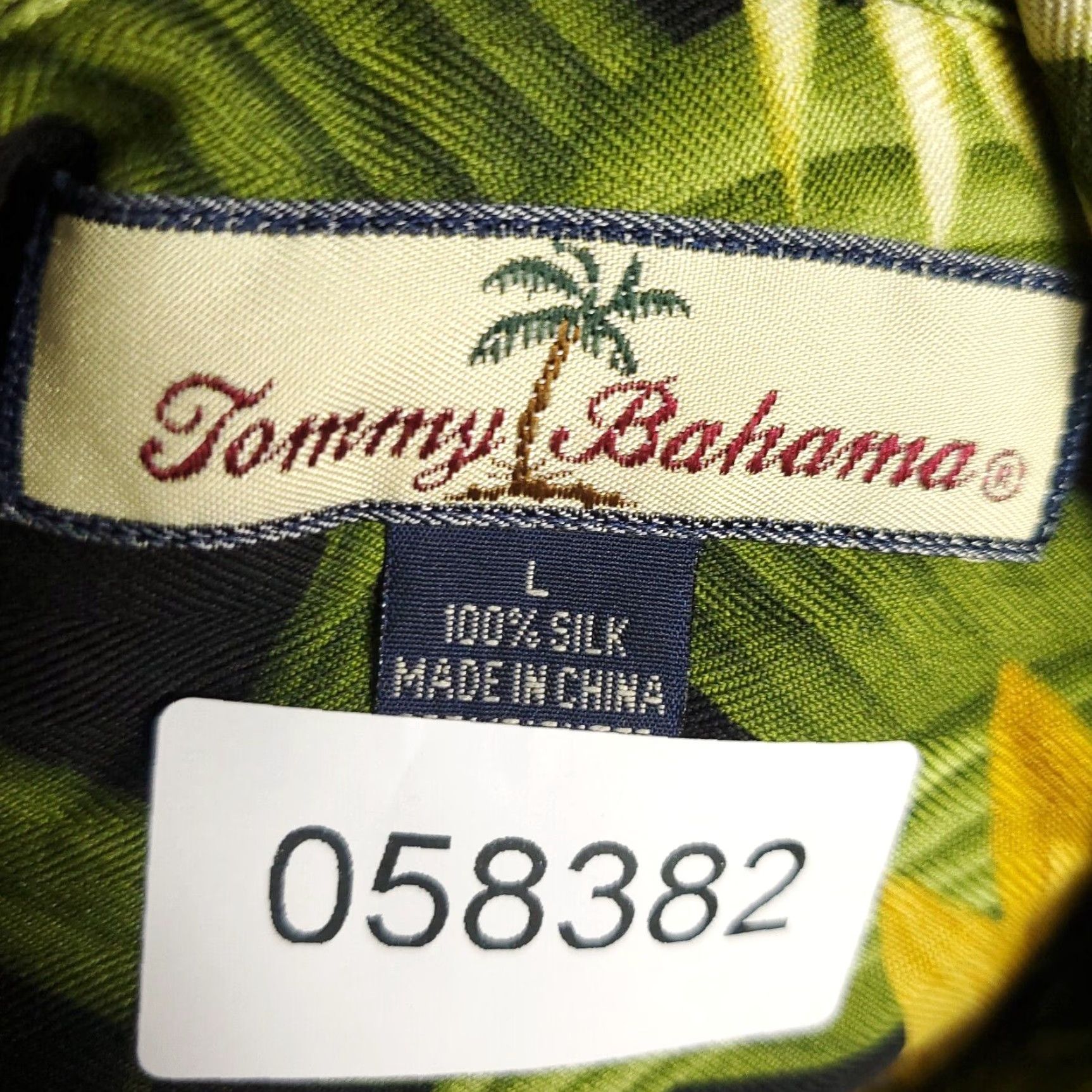 Tommy Bahama Tommy Bahama Shirt Mens Large Green Floral Silk Hawaiian Button Up Short Sleeve Size US L / EU 52-54 / 3 - 7 Thumbnail