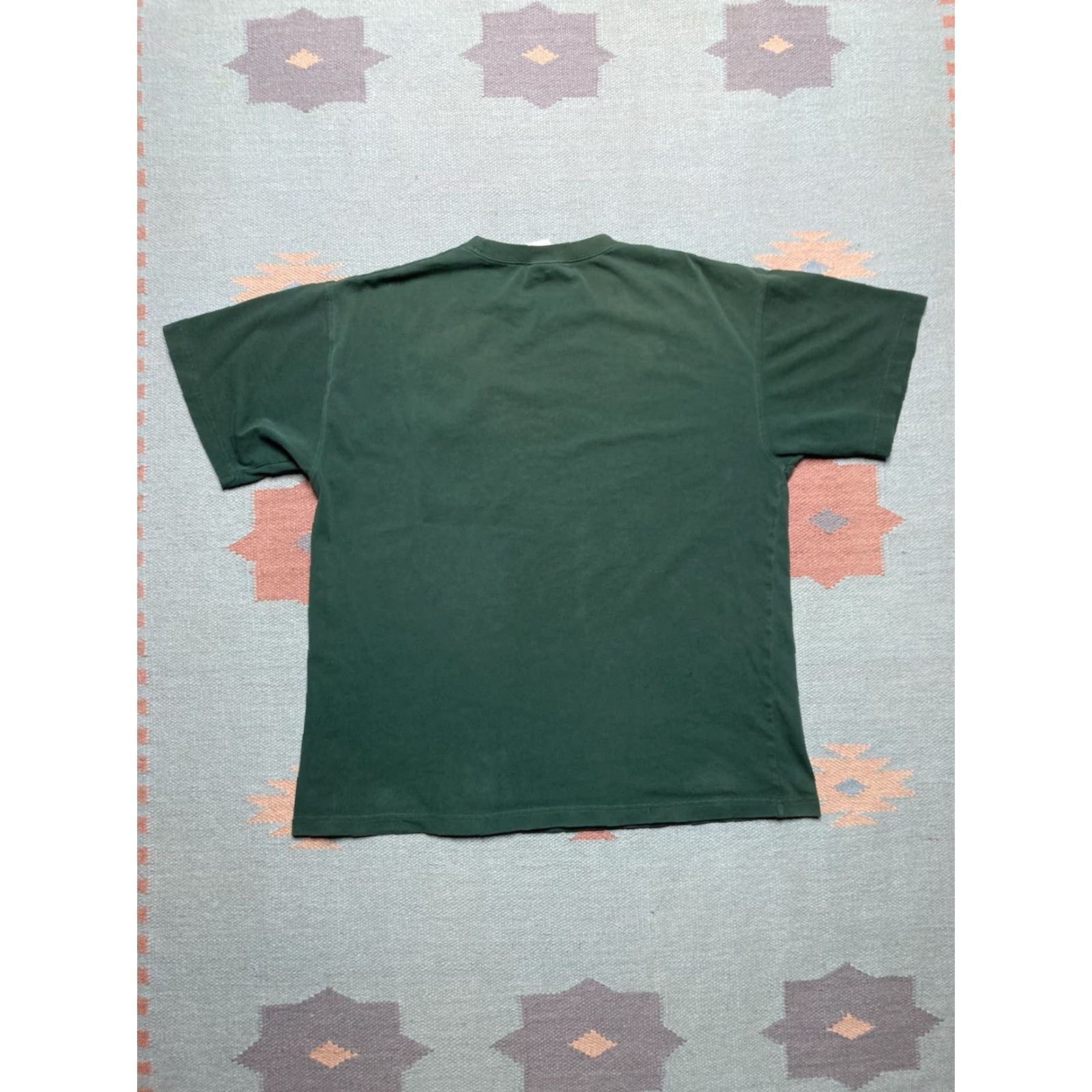 Hereu VINTAGE 90s Taz Pocket T Shirt Looney Tunes Cartoon Here Comes Trouble Medium Shirt Mens M Green Size US M / EU 48-50 / 2 - 6 Thumbnail