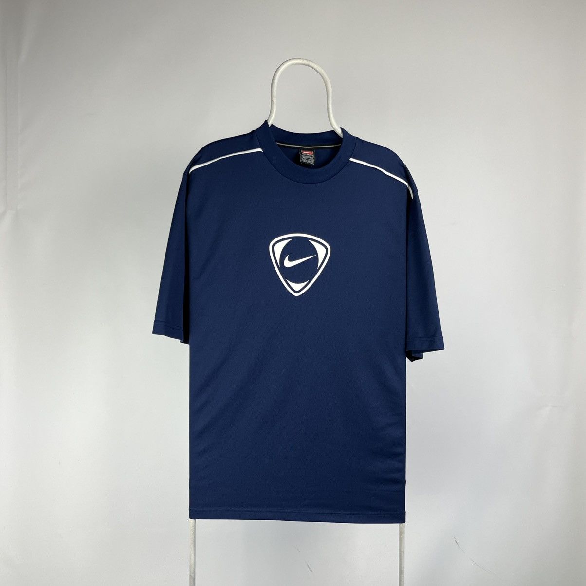 Nike Vintage Nike tshirt big logo t90 size XXLarge Size US XXL / EU 58 / 5 - 1 Thumbnail
