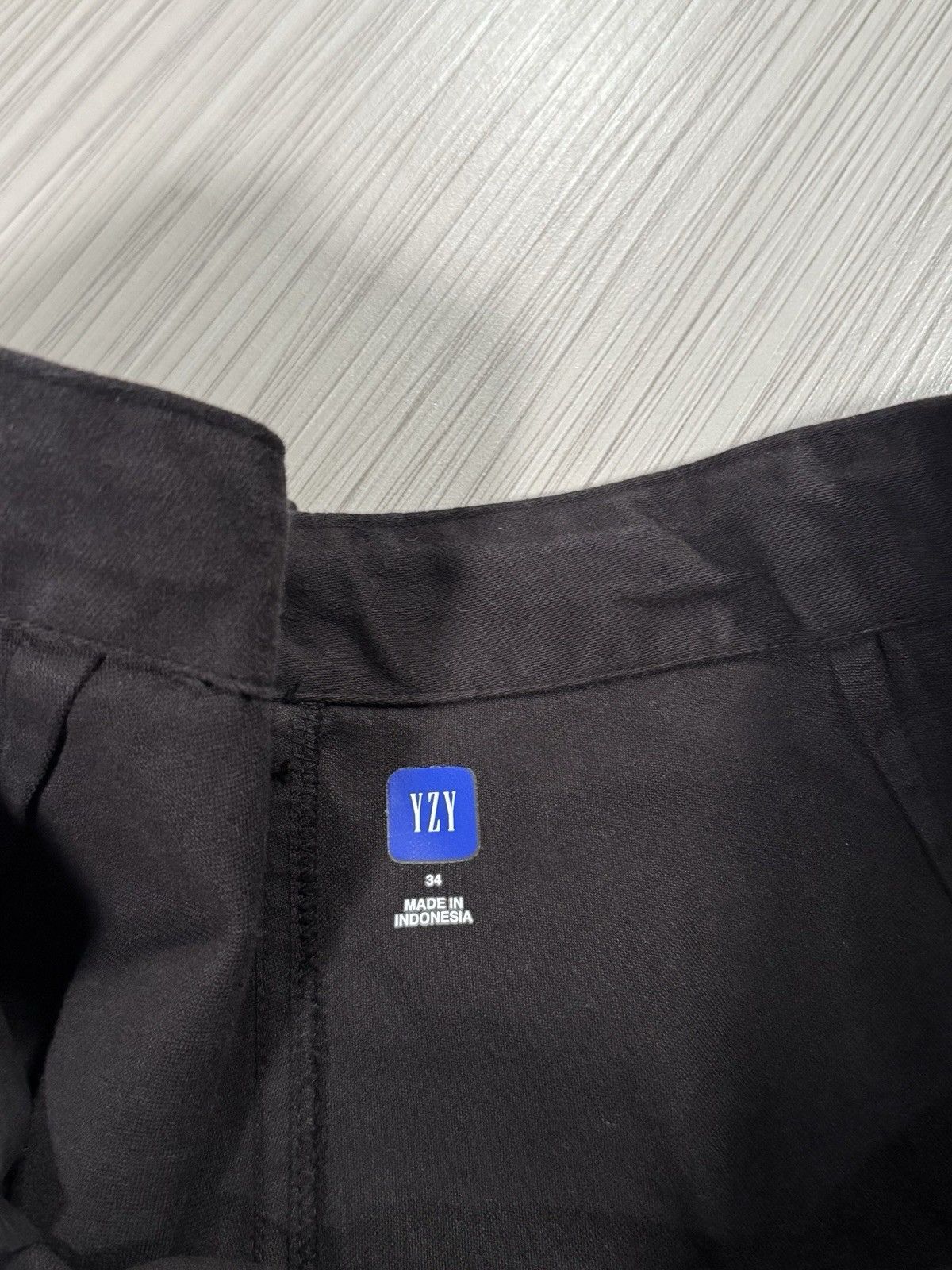 Gap × Yeezy Mens Yeezy Gap Black Sateen Cargo Pants Size 34 Size US 34 / EU 50 - 2 Thumbnail