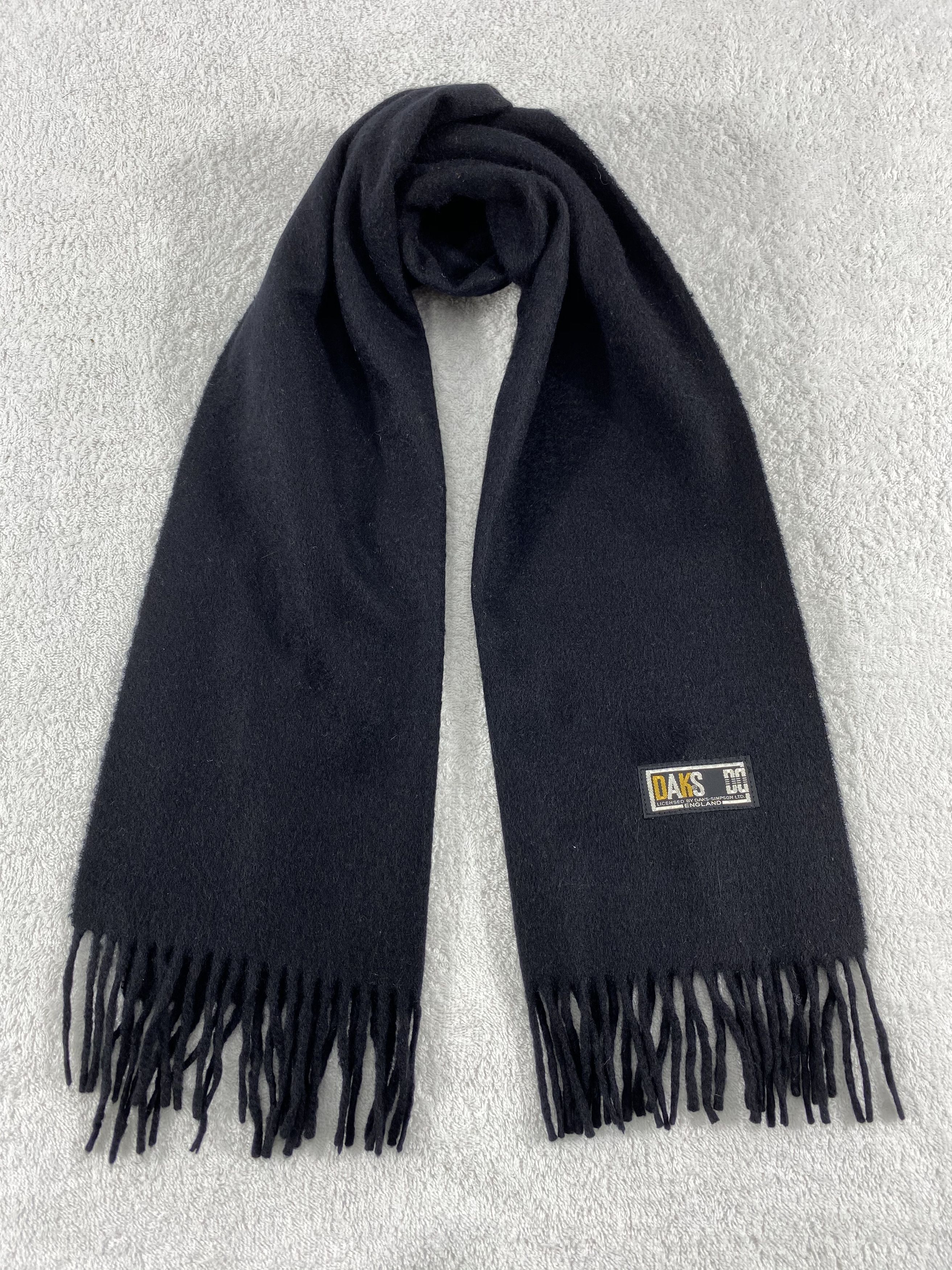 DAKS Vintage Daks Scarf/Muffler/Neckwear MF815 Size ONE SIZE - 1 Thumbnail