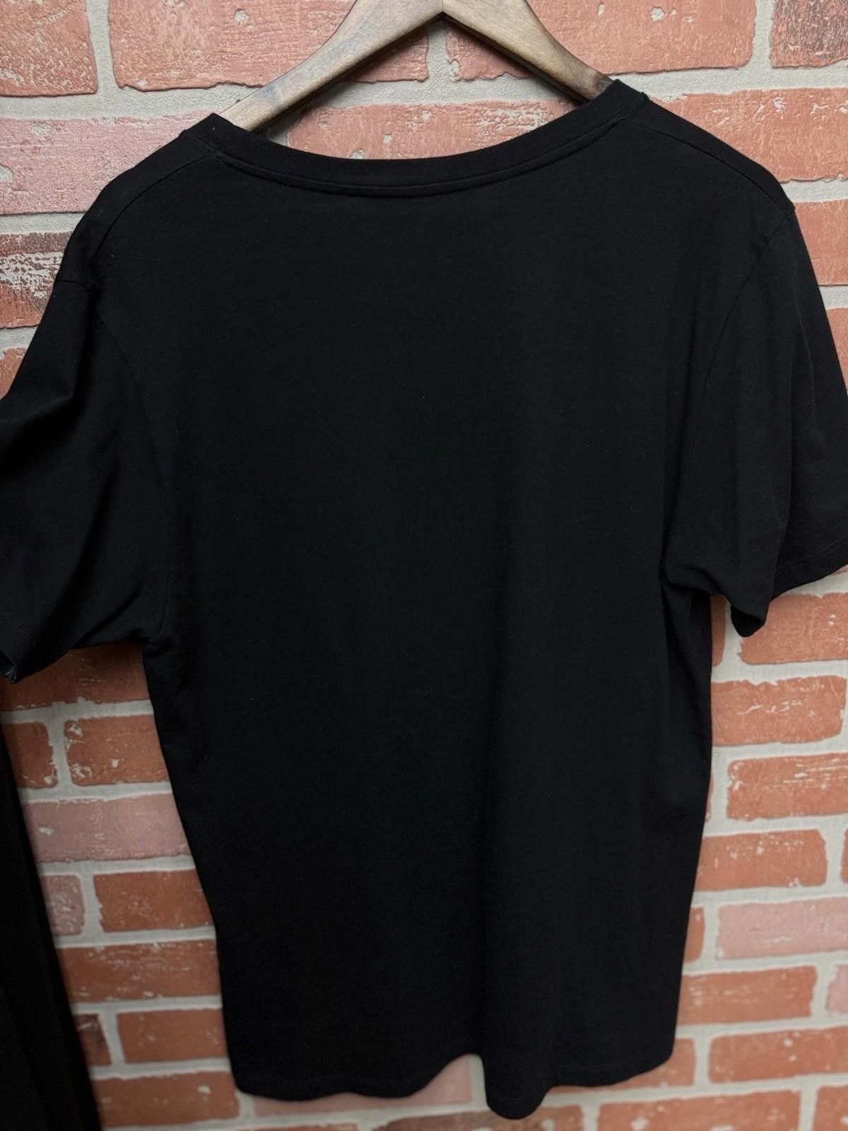 Gucci Gucci Black White Logo T-Shirt Small Pre Owned Ripped Tags Size US S / EU 44-46 / 1 - 6 Thumbnail