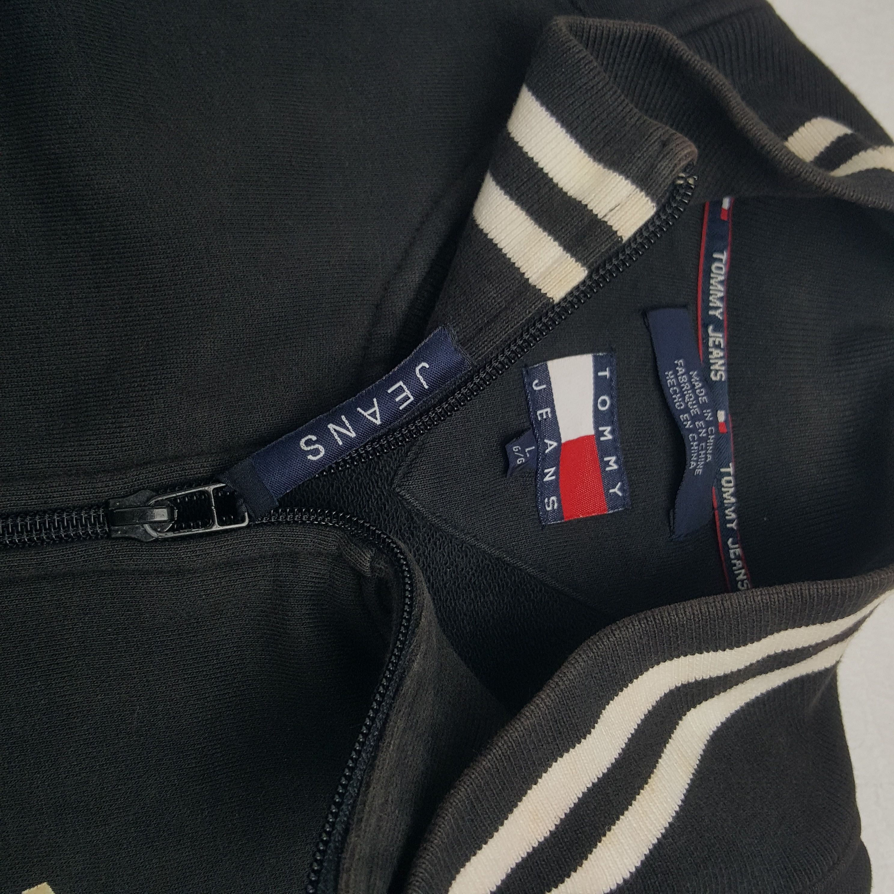 Tommy Jeans × Vintage Vintage Tommy Hilfiger American Style Sweater Jacket Size US XL / EU 56 / 4 - 7 Thumbnail