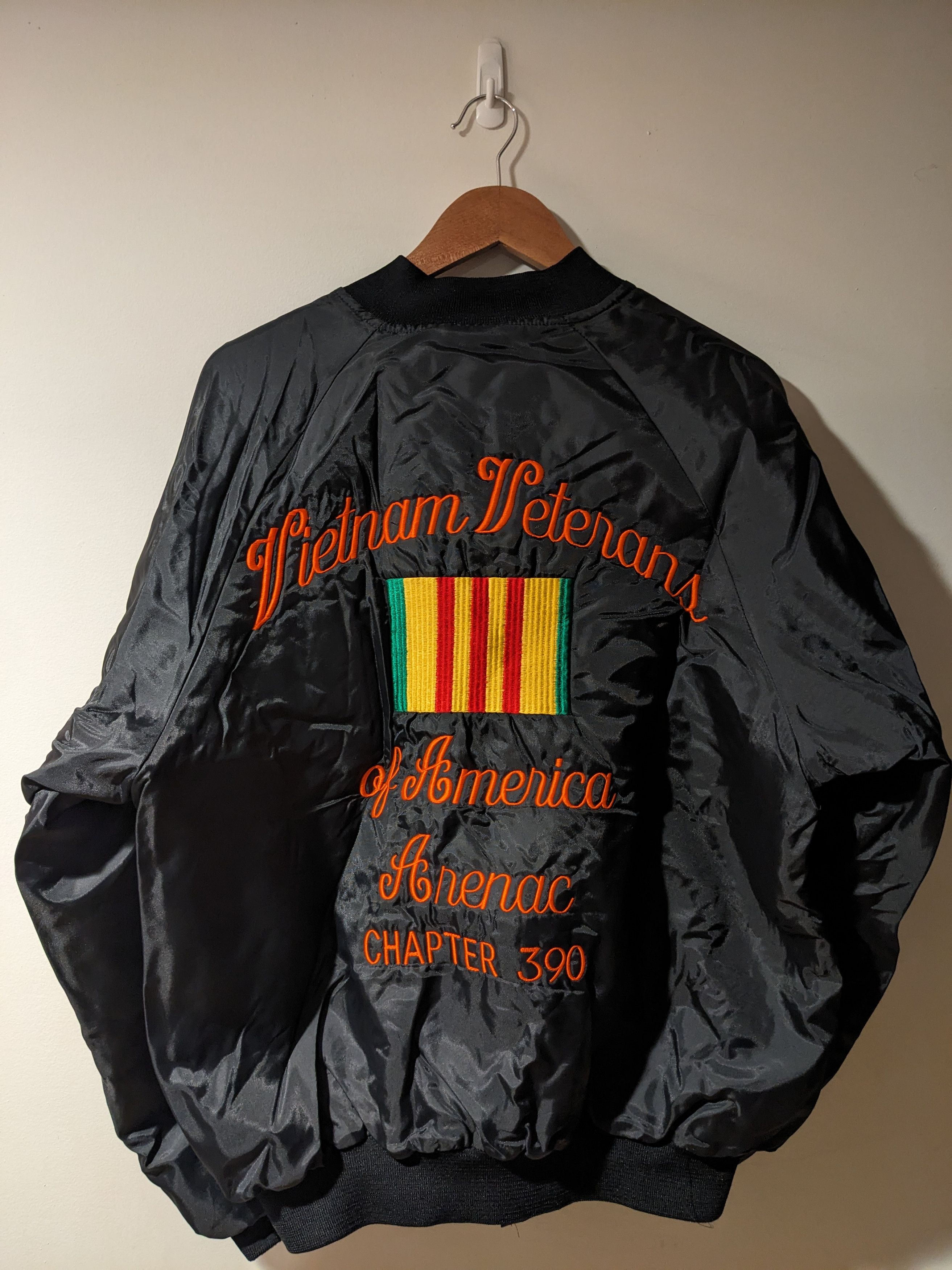 Vintage Vintage 90s Vietnam Veterans Americana War Bomber Jacket Size US XL / EU 56 / 4 - 1 Thumbnail