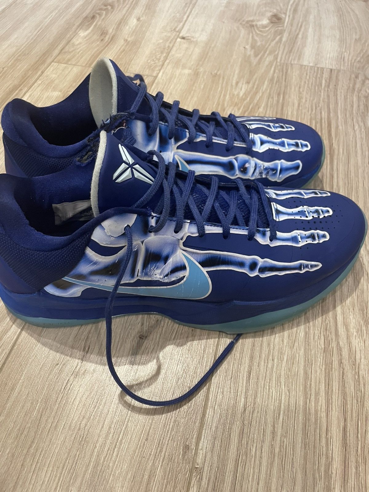 Nike Nike kobe v x-ray Size US 12 / EU 45 - 2 Thumbnail