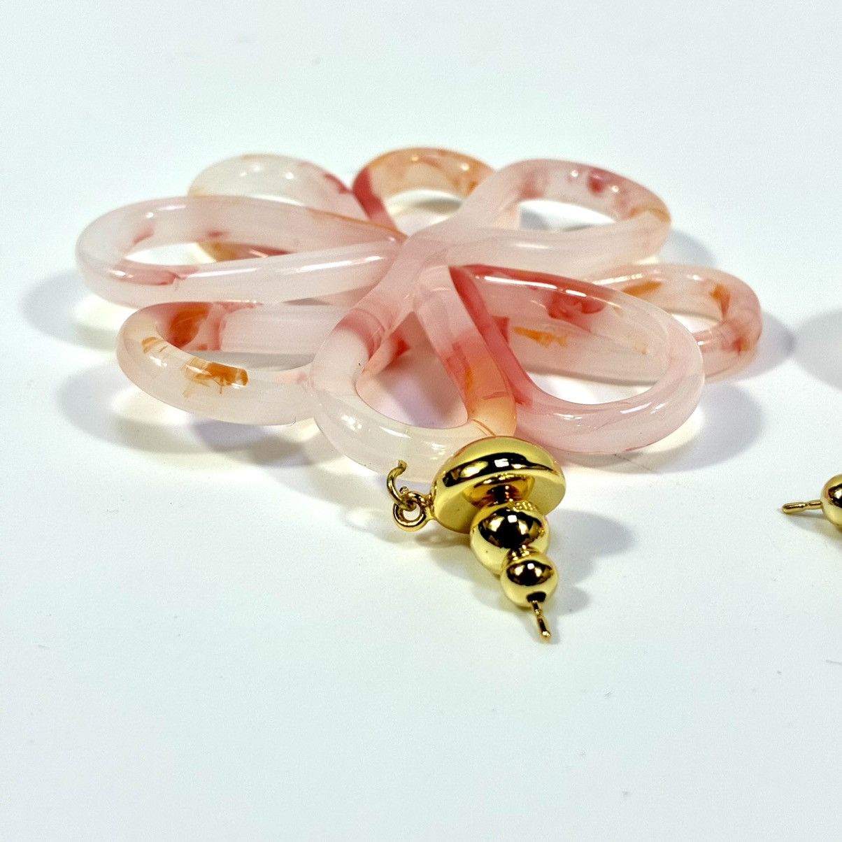 Cult Gaia Cult Gaia Acrylic Blossom Flower Azalea Earrings Pink NWT Size ONE SIZE - 9 Thumbnail