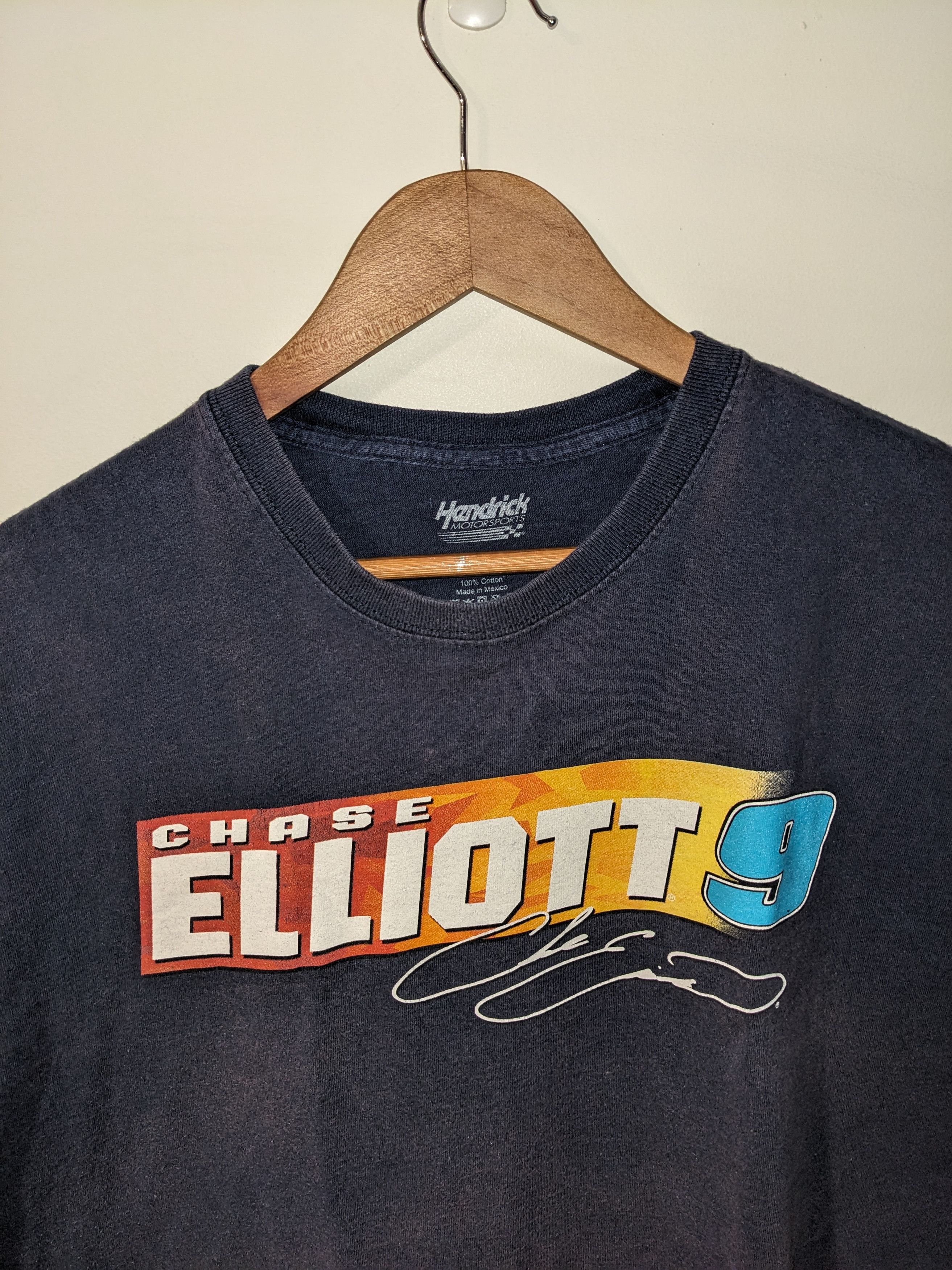 NASCAR Vintage 2010s Chase Elliott Nascar Chase Authentic T-Shirt Size US XXL / EU 58 / 5 - 12 Thumbnail