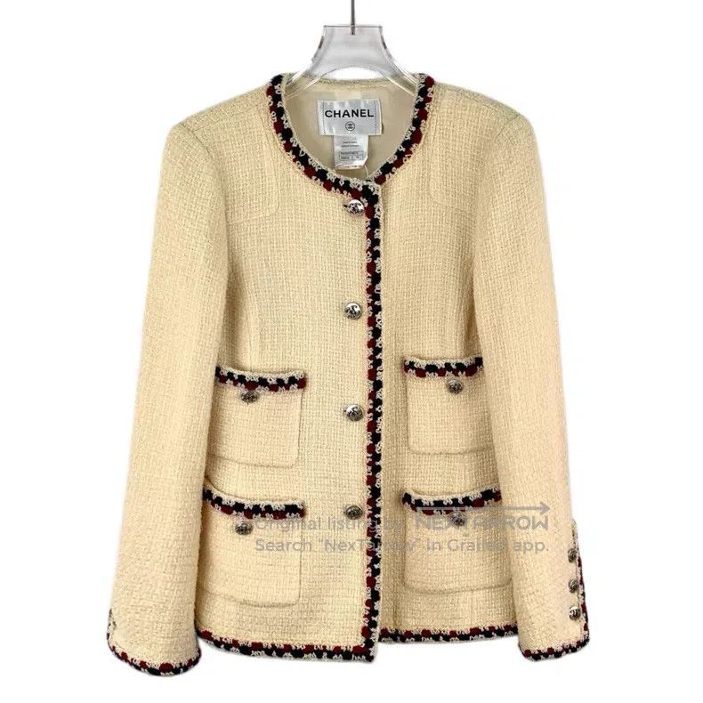 Chanel Chanel Beige wool round neck single-breasted long-sleeved Size XS / US 0-2 / IT 36-38 - 1 Thumbnail