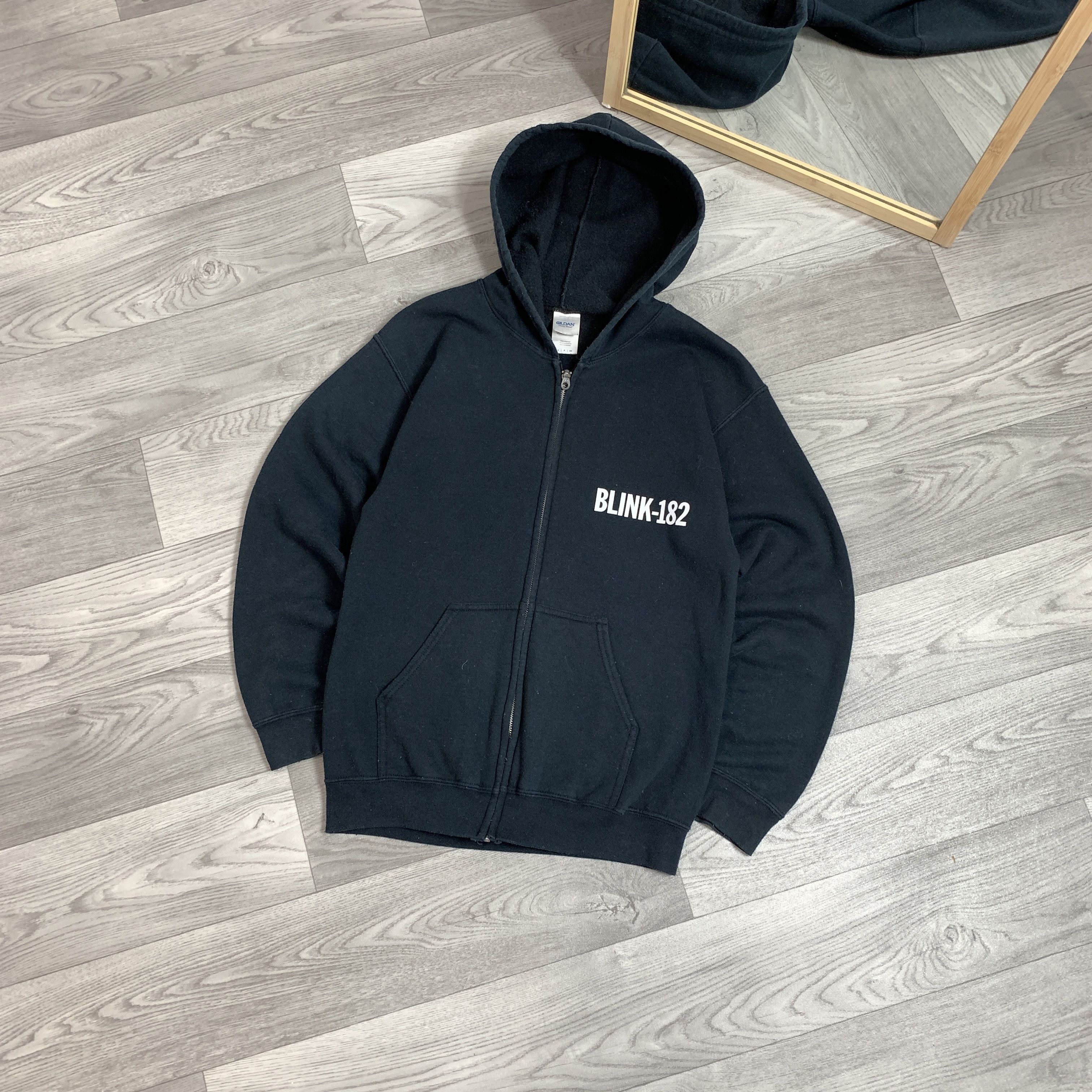 Vintage Vintage Blink-182 Black Graphic Zip Rock Band Hoodie Sweat Size US S / EU 44-46 / 1 - 2 Thumbnail