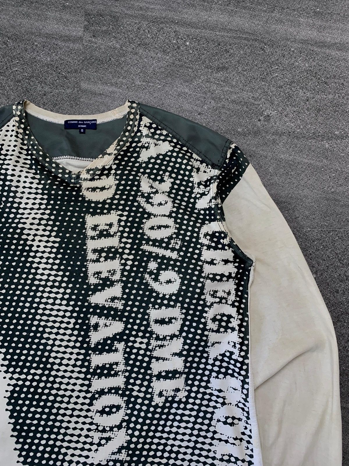 Comme des Garcons Homme 2007 Full Print Graphic Long Sleeve tee- Medium Size US M / EU 48-50 / 2 - 3 Thumbnail