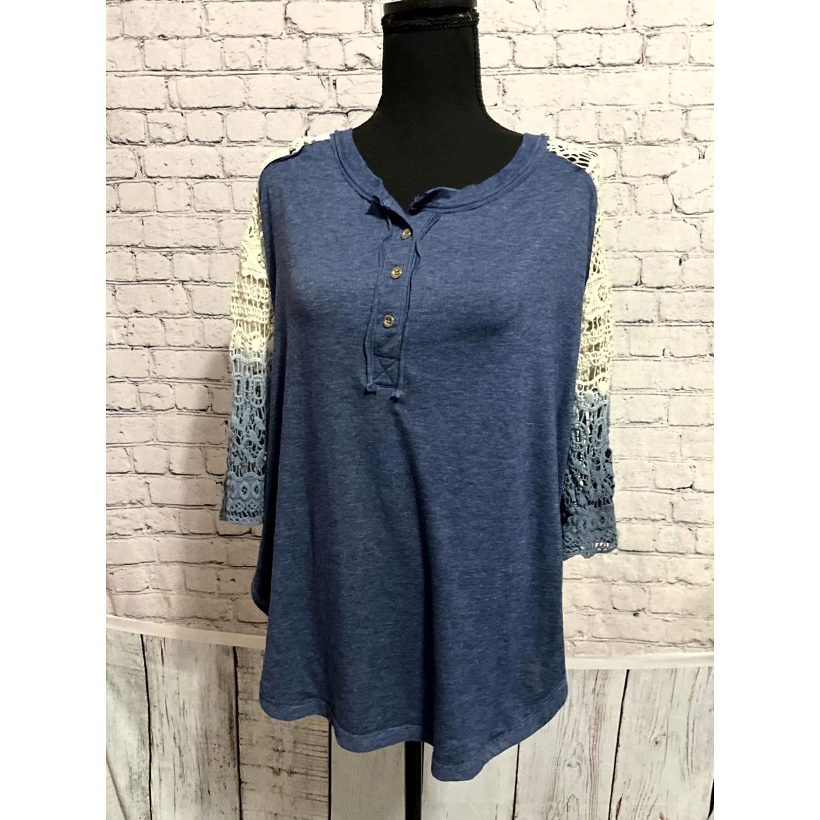 Vintage Sheryl Crow Women's Henley Top with Crochet Sleeves, Blue, L Size L / US 10 / IT 46 - 6 Thumbnail