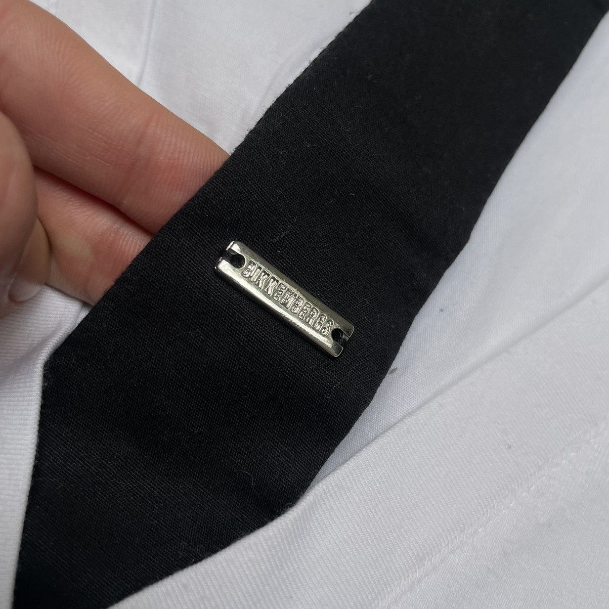 Dirk Bikkembergs Bikkembergs White Built in Shirt with tie thing Size US M / EU 48-50 / 2 - 3 Thumbnail