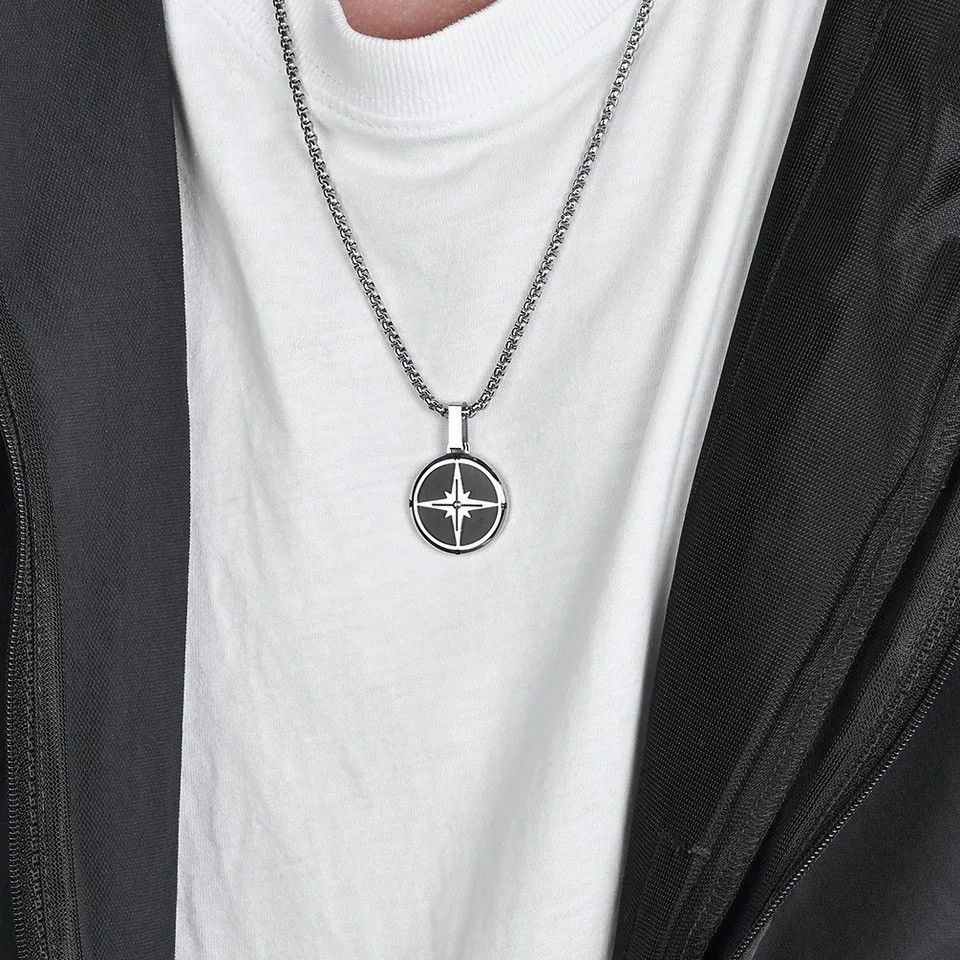 Jewelry × Vintage Compass Stainless Steel Chain Necklace Size ONE SIZE - 1 Thumbnail