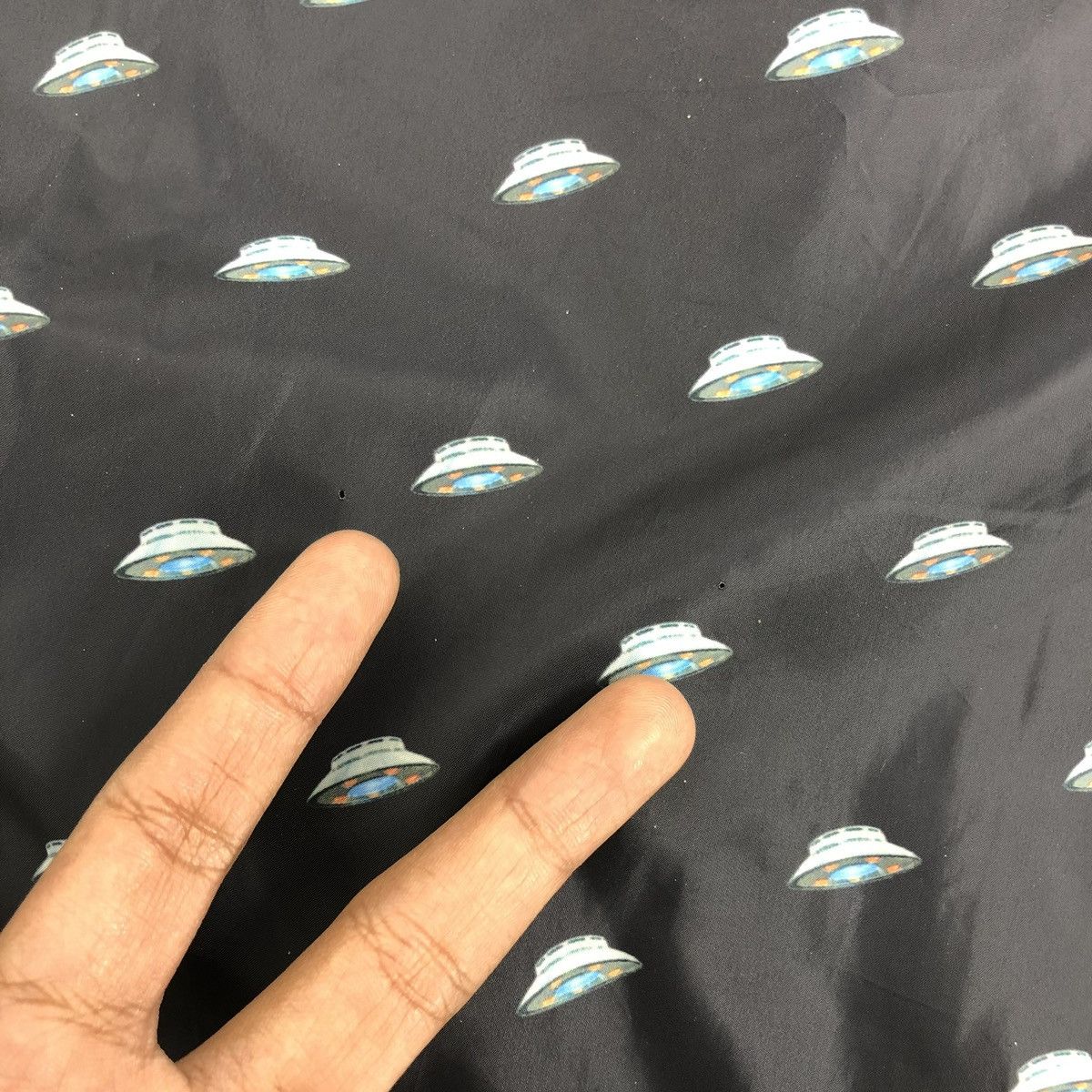 Undercover 2000s John Undercover Ufo Print Monogram Coach Jacket Size US M / EU 48-50 / 2 - 16 Thumbnail