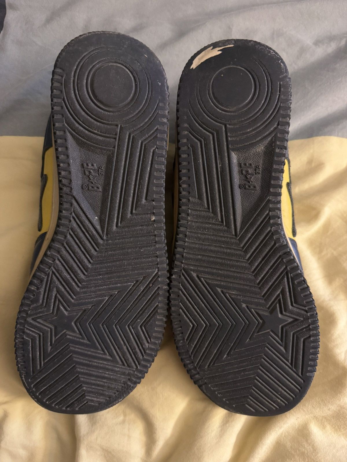 Bape A Bathing Ape Bape Bapesta FS-001 Michigan (Navy/Yellow) Size US 9.5 / EU 42-43 - 4 Thumbnail
