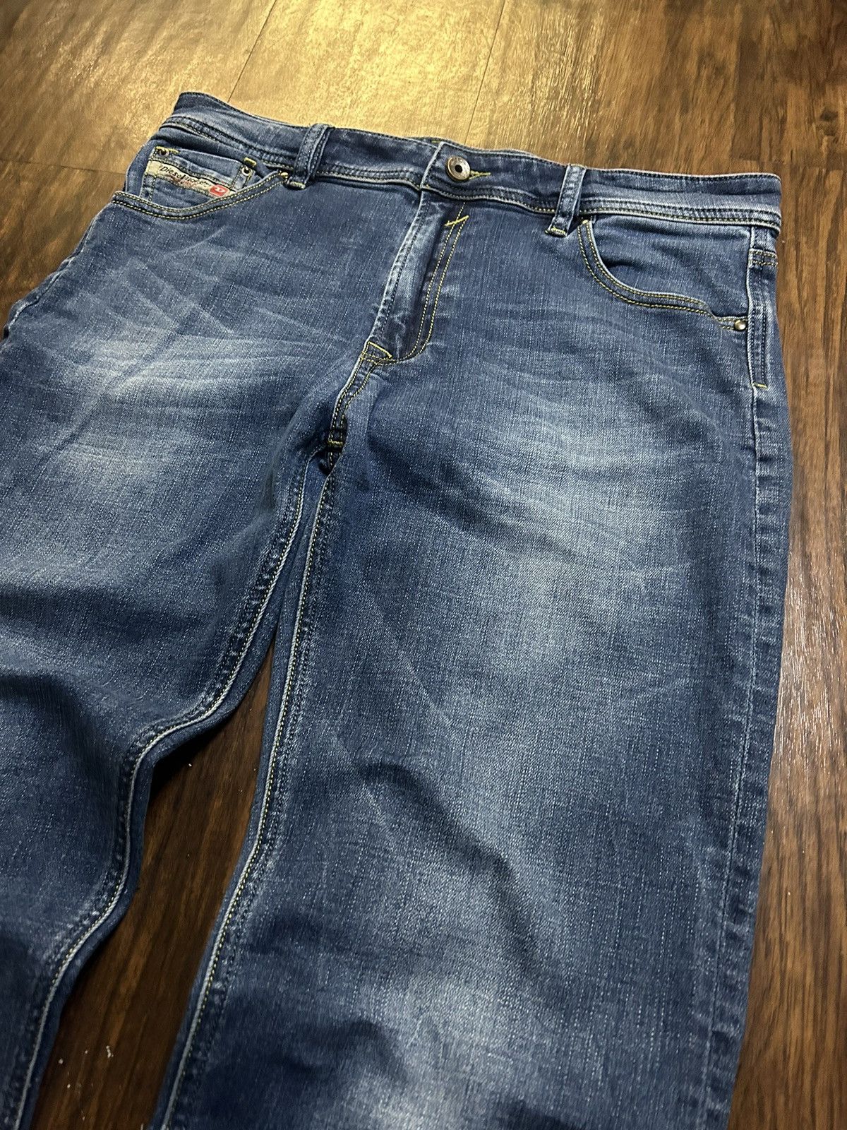 Diesel 2014 Diesel Wakyee J US Kids Medium Faded Wash Jeans Size US 31 - 2 Thumbnail