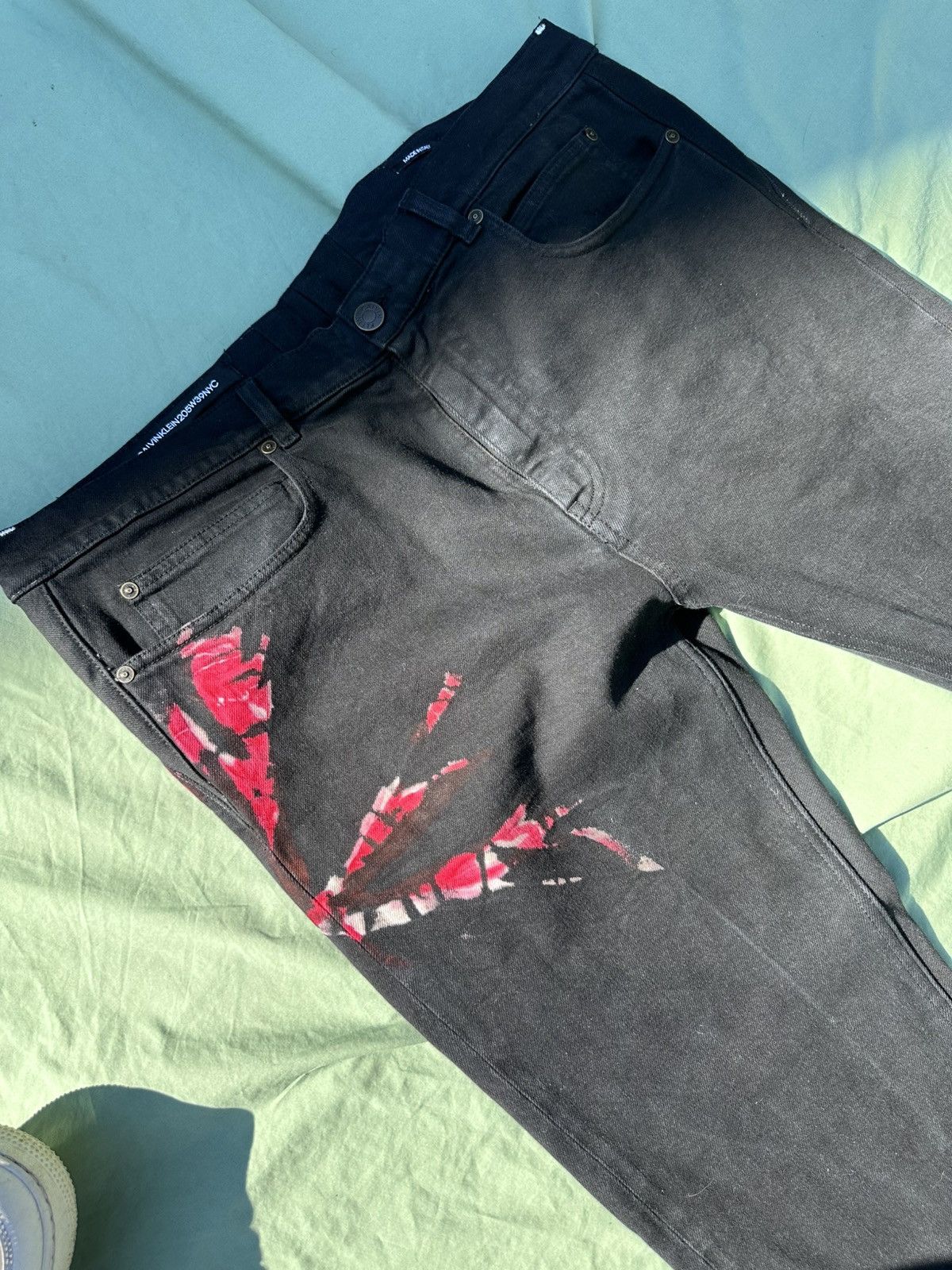 Calvin Klein 205W39NYC Calvin Klein 205w39Nyc tie dye jeans sz 38 Size US 38 / EU 54 - 2 Thumbnail