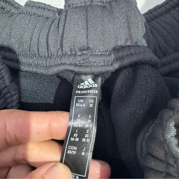 Adidas NWT ADIDAS WOMEN’S F21 BASKETBALL JOGGER PANTS BLACK/WHITE Size US 26 / EU 42 - 5 Thumbnail