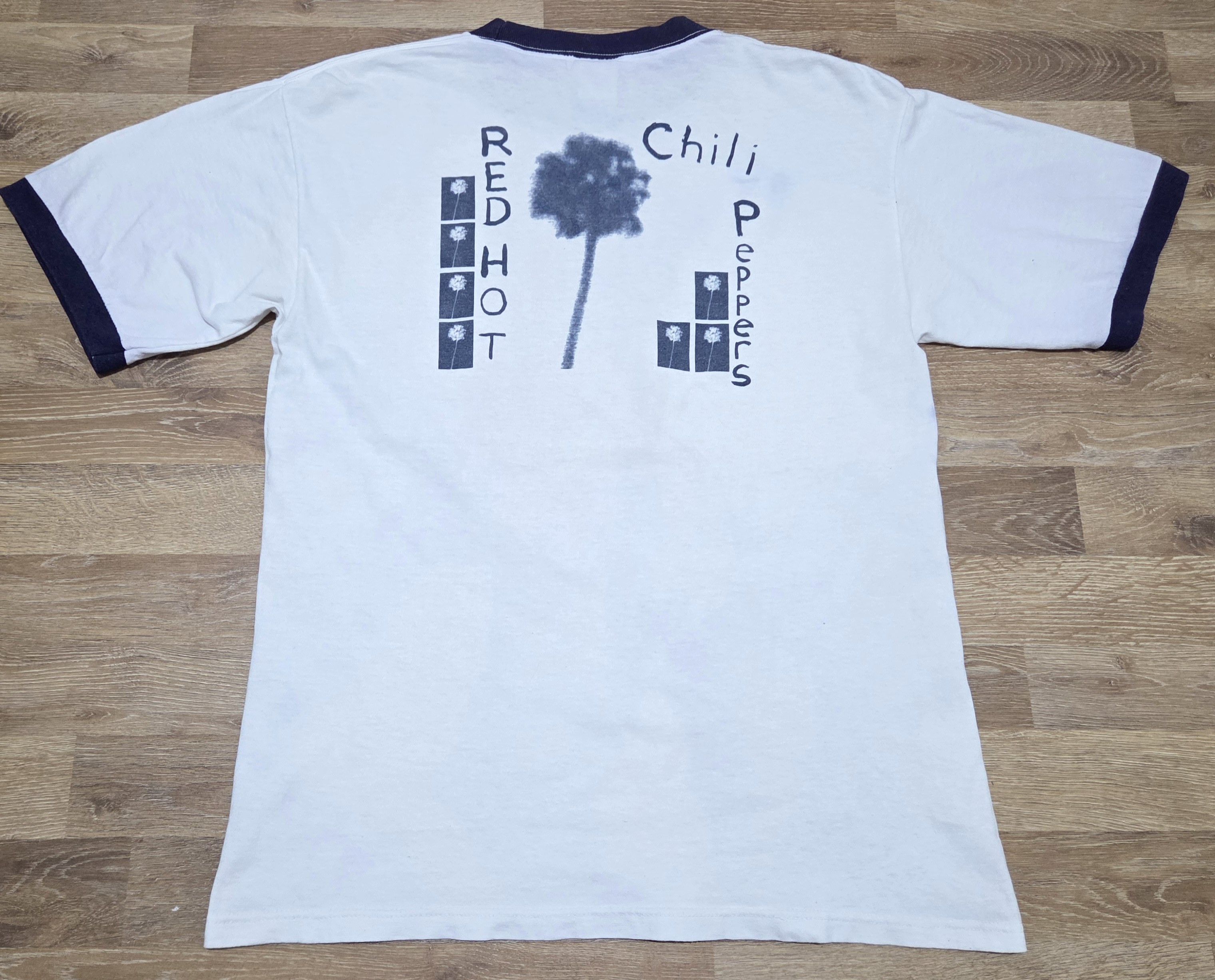red hot chili peppers  Tシャツ giant S M 90's Giant ''RED HOT CHILI PEPPERS'' 精子プリントTシャツ
