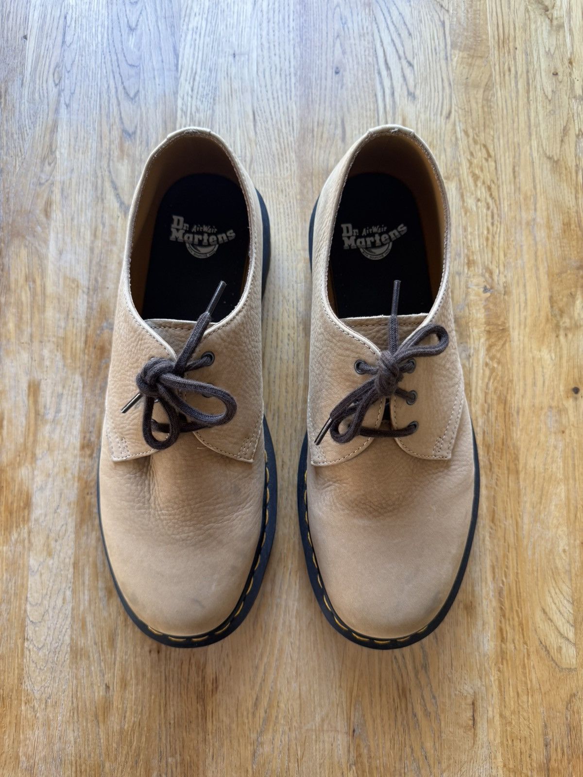 Dr. Martens Dr. Martens Beige Suede 1461 Low Size US 10 / EU 43 - 1 Thumbnail