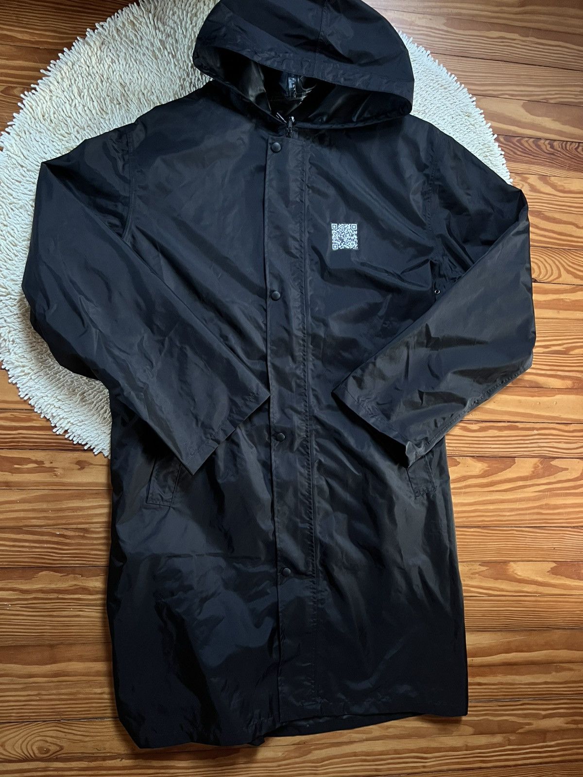 Vetements Vetements Black QR Printed Jacket Garderobe Ete 2019 Size US L / EU 52-54 / 3 - 1 Thumbnail